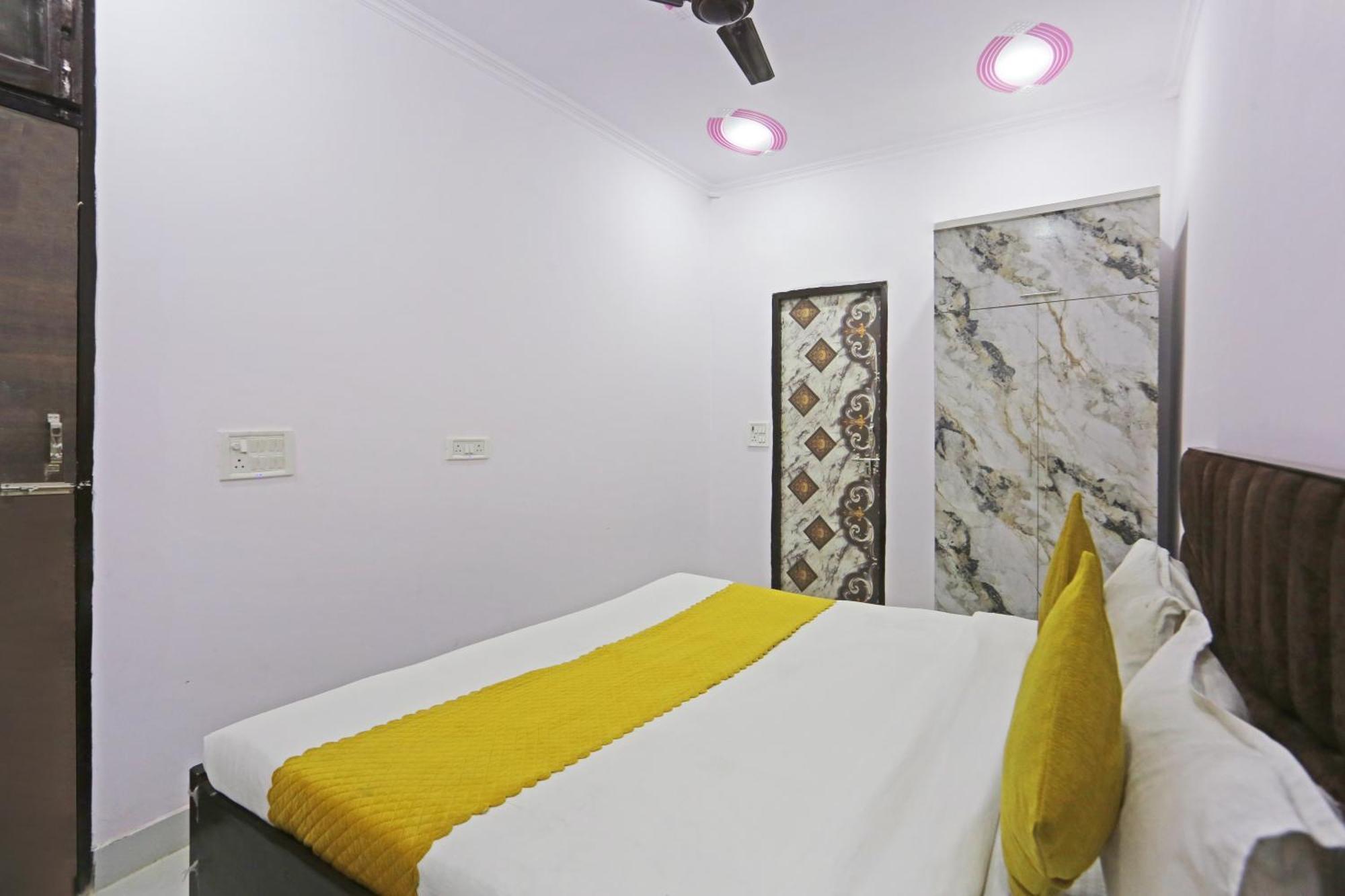 Hotel Twamev Residency Delhi (National Capital Territory of India)