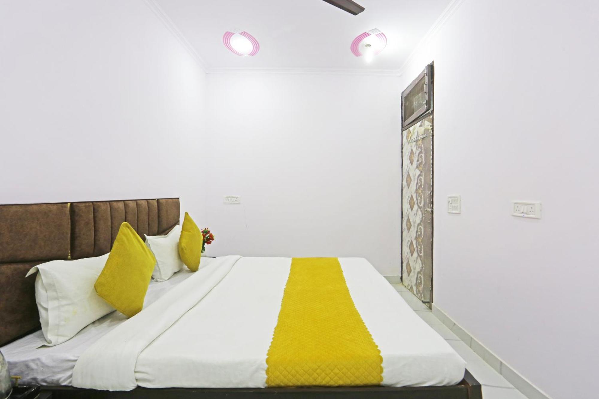 Twamev Residency Hotel 3*
