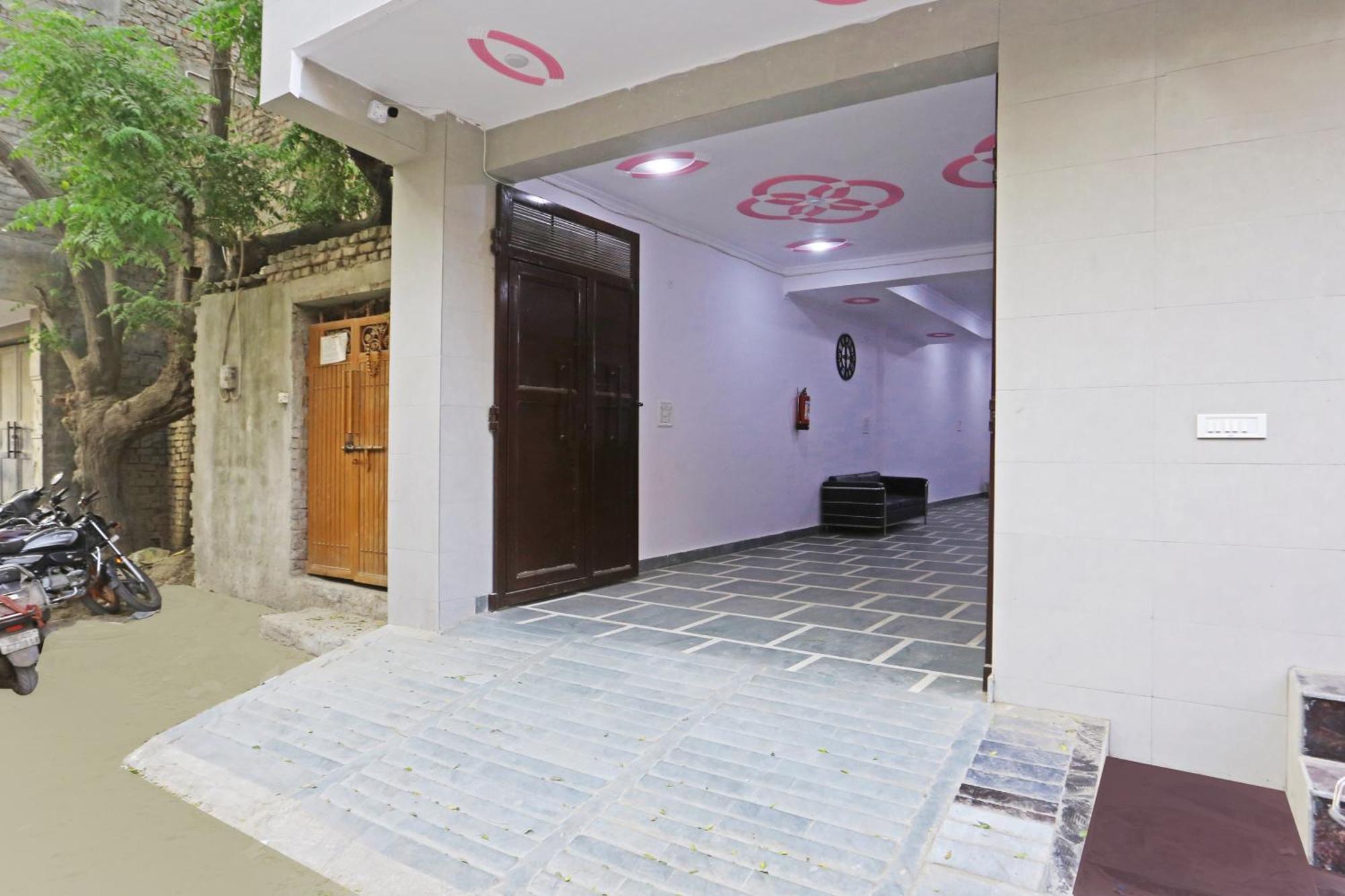 Twamev Residency Hotel 3*