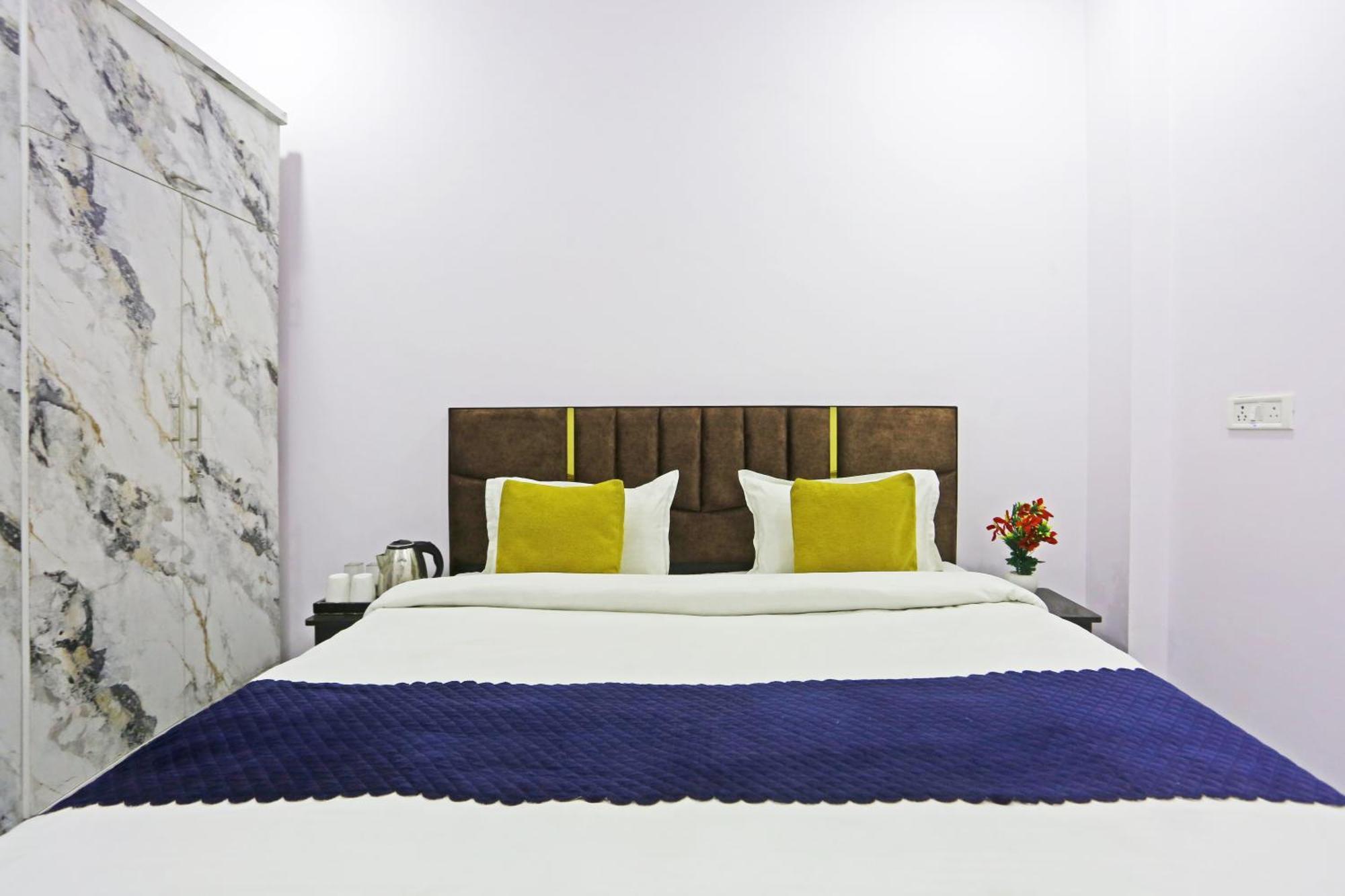 Hotel Twamev Residency