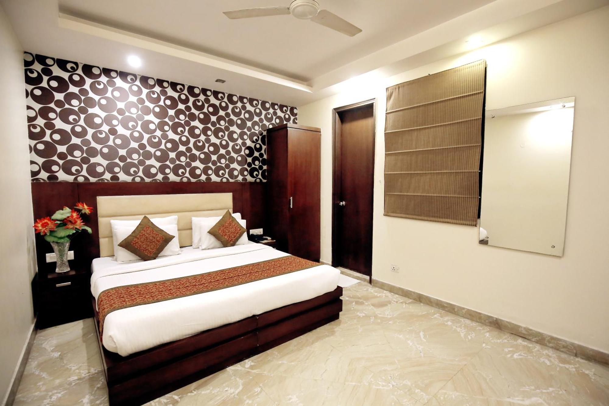 The Paradise In - Near Karol Bagh Metro Station Delhi (National Capital Territory of India)