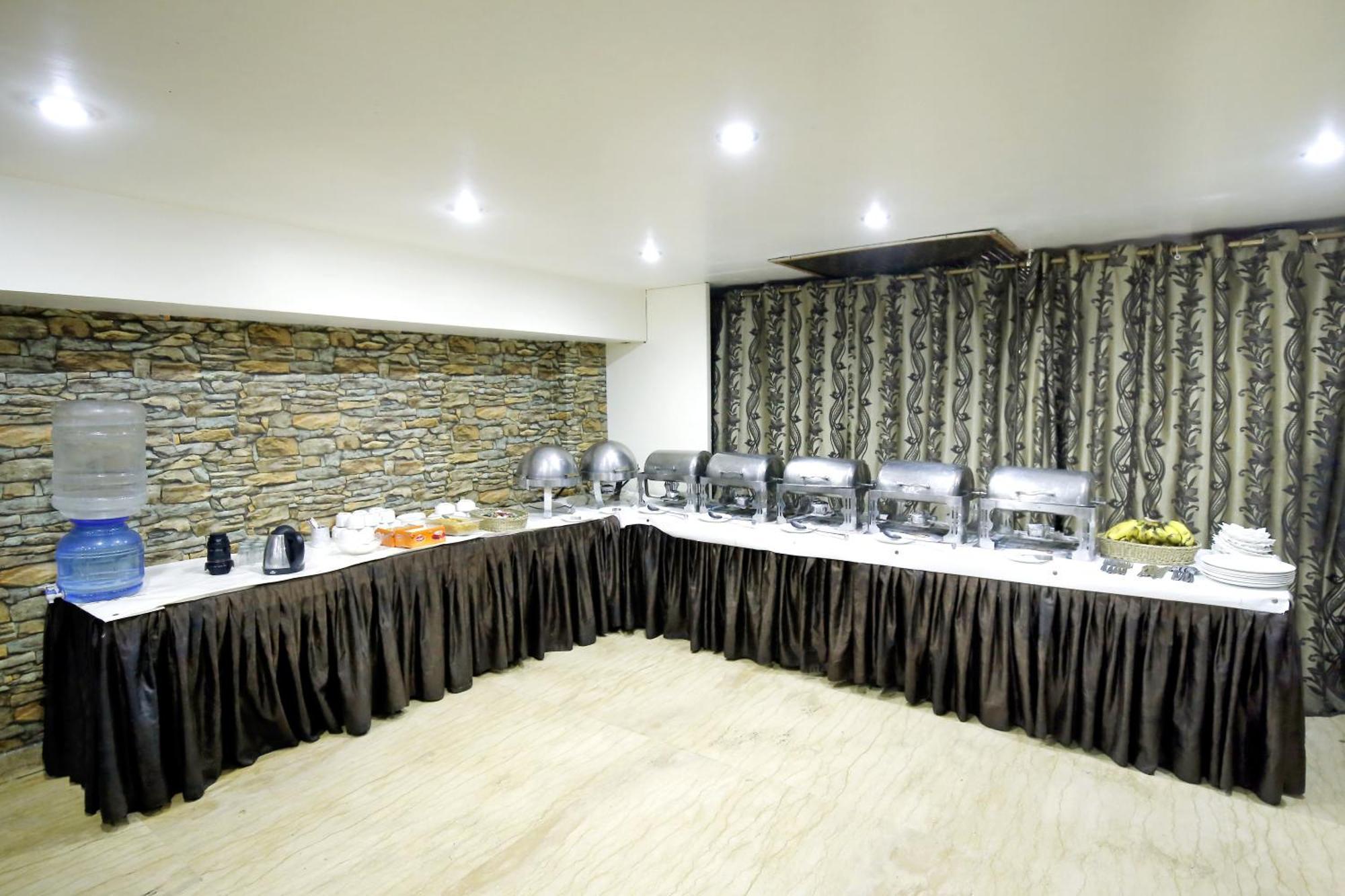 Hotel The Paradise In - Near Karol Bagh Metro Station Delhi (National Capital Territory of India)