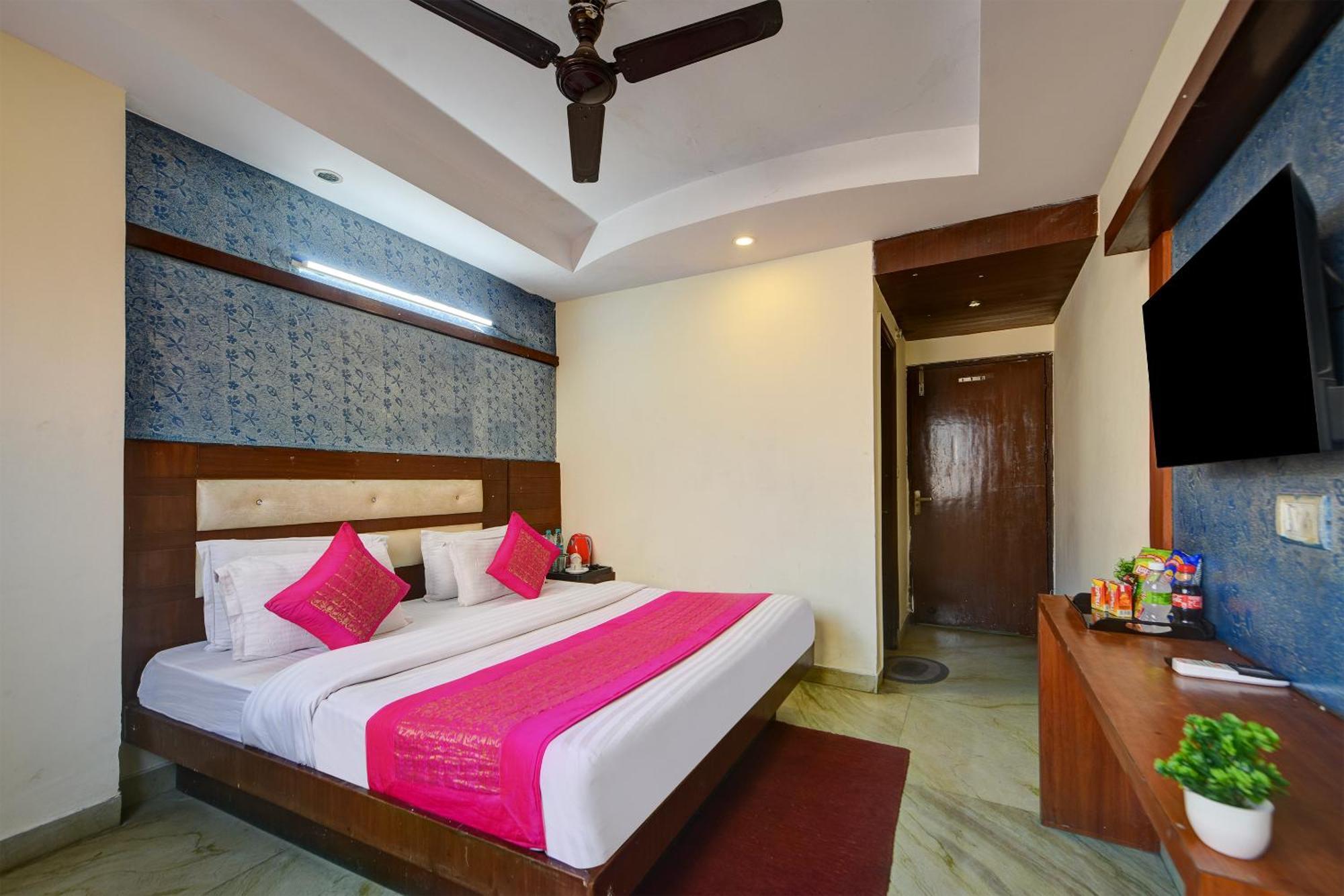 Hotel Re Pose Near Railway Station Nova Deli