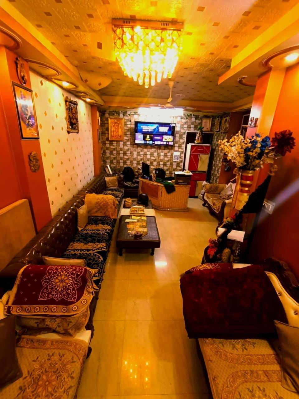 Lover's Point Love hotel *