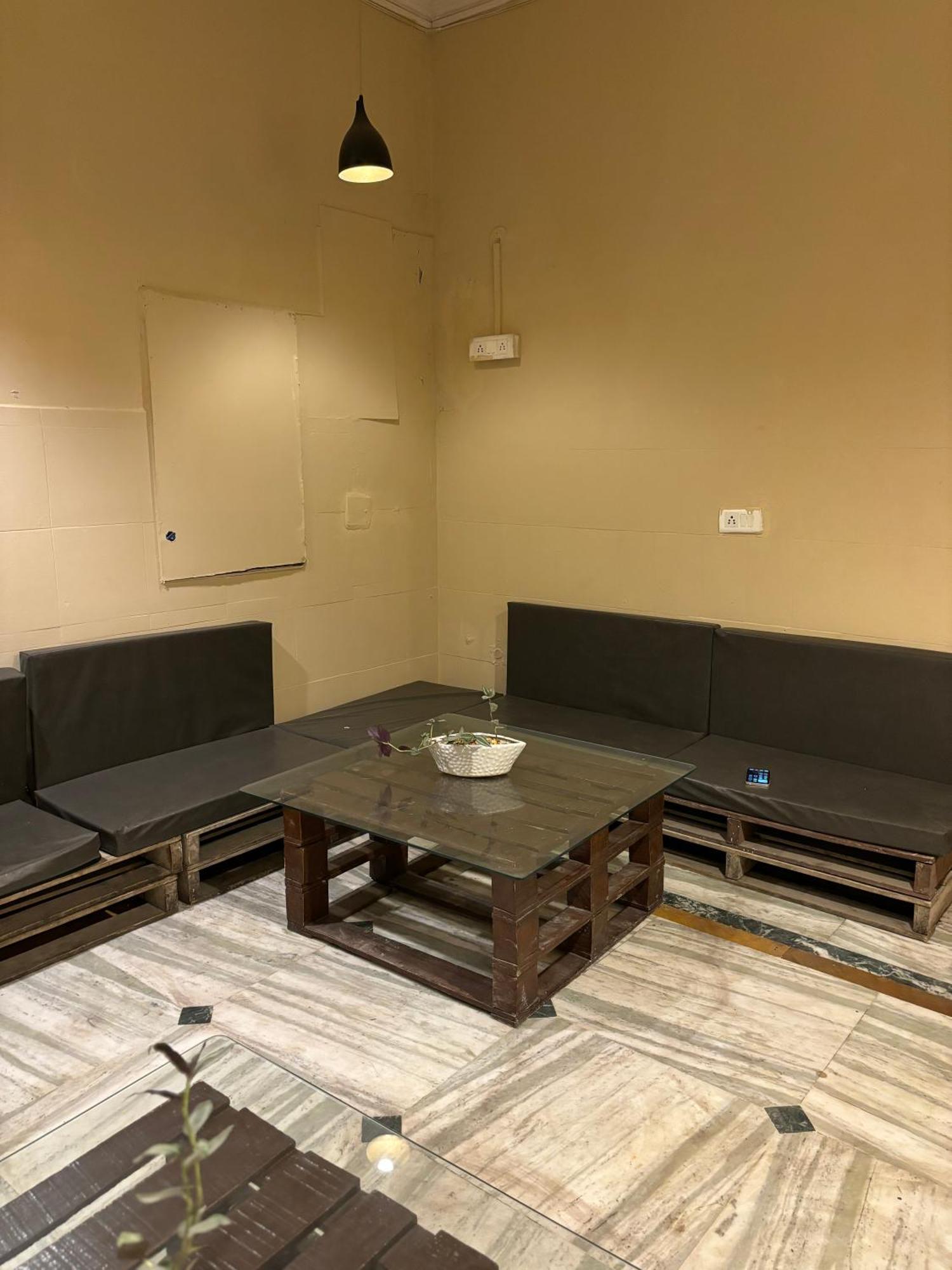 Atharva's By Goaround Homes - Nehru Enclave Metro, South Delhi * New Delhi