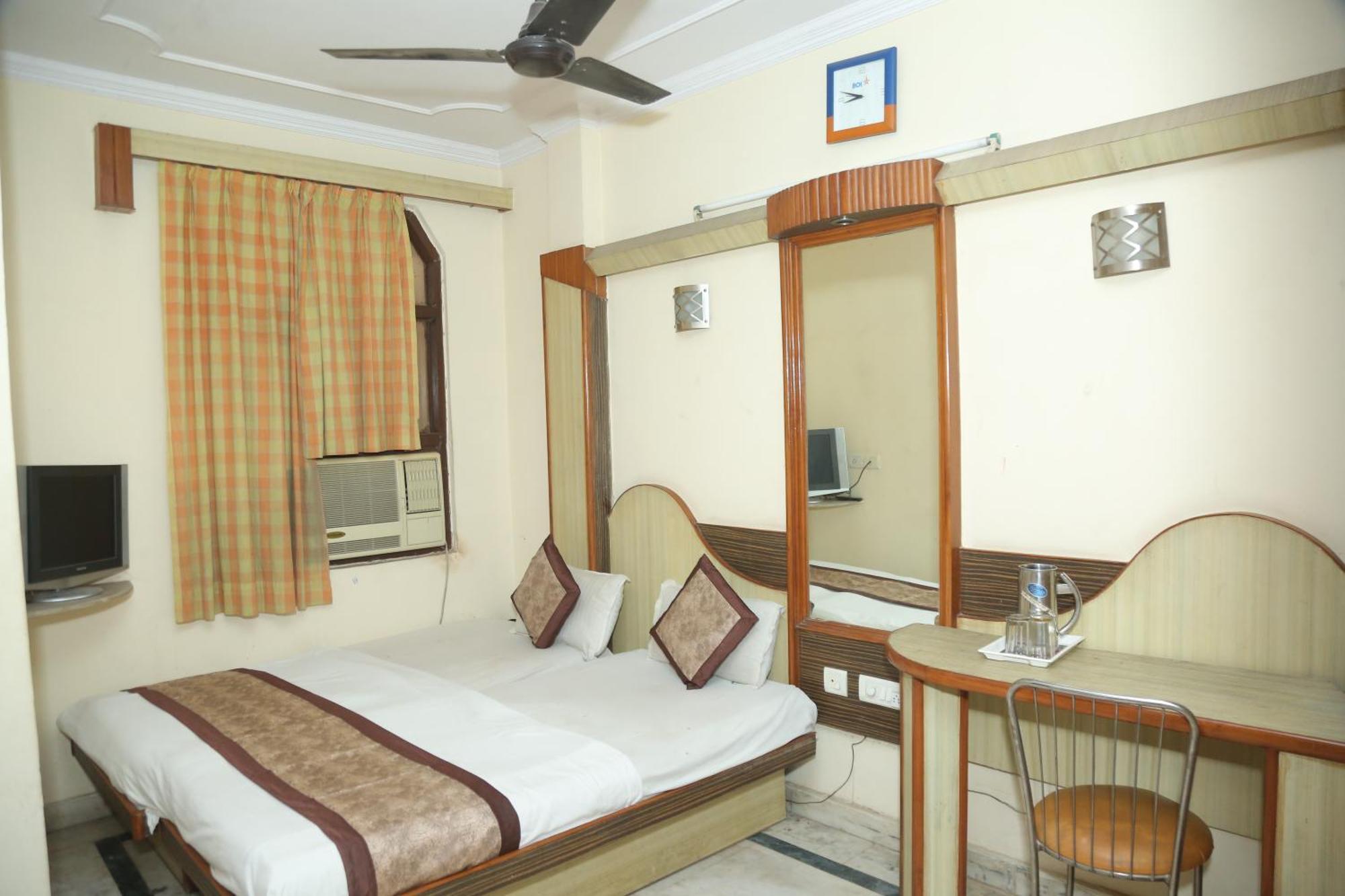 Hotel Rak Dx At Railway Station New Delhi