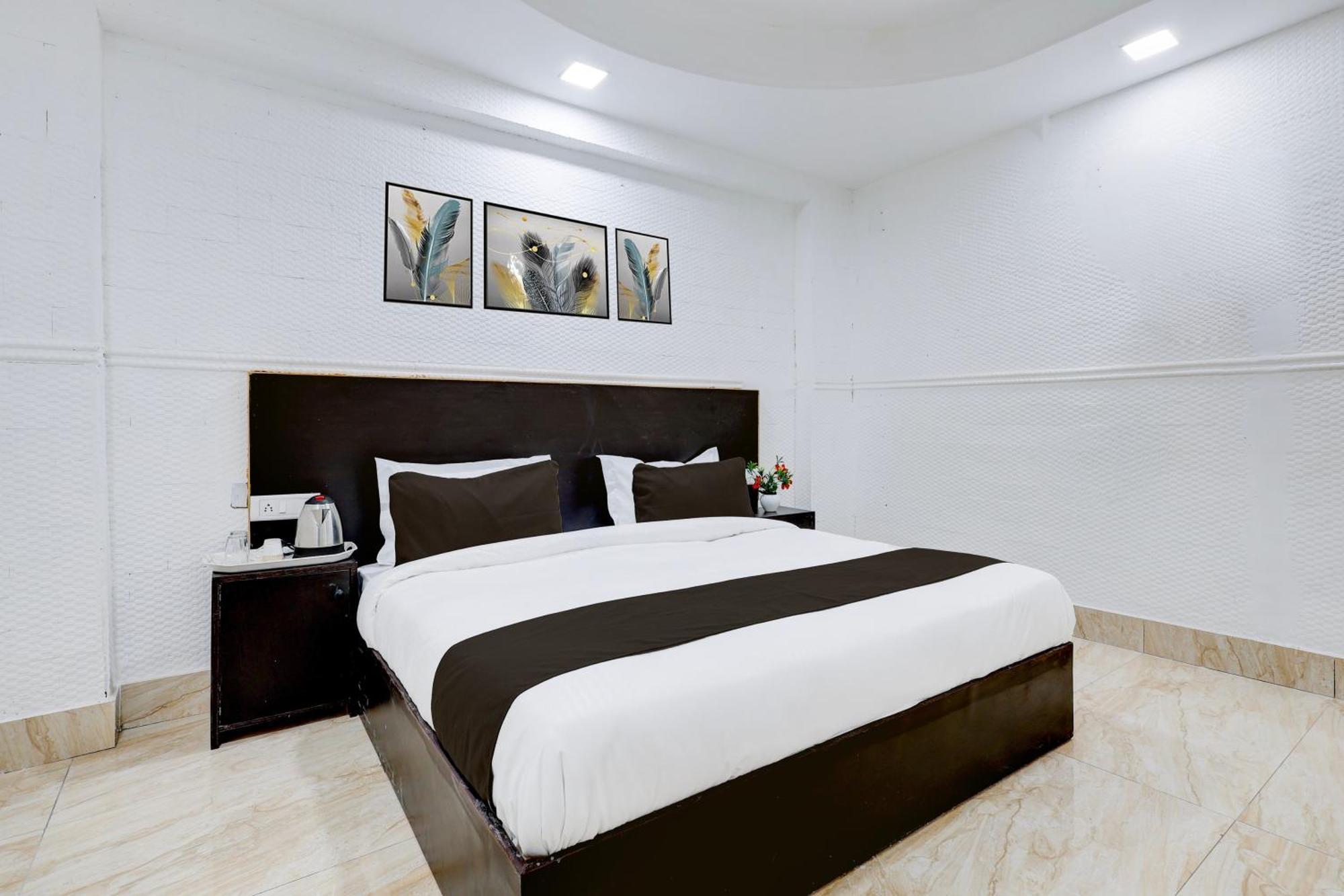 O Grand Heights Hotel *