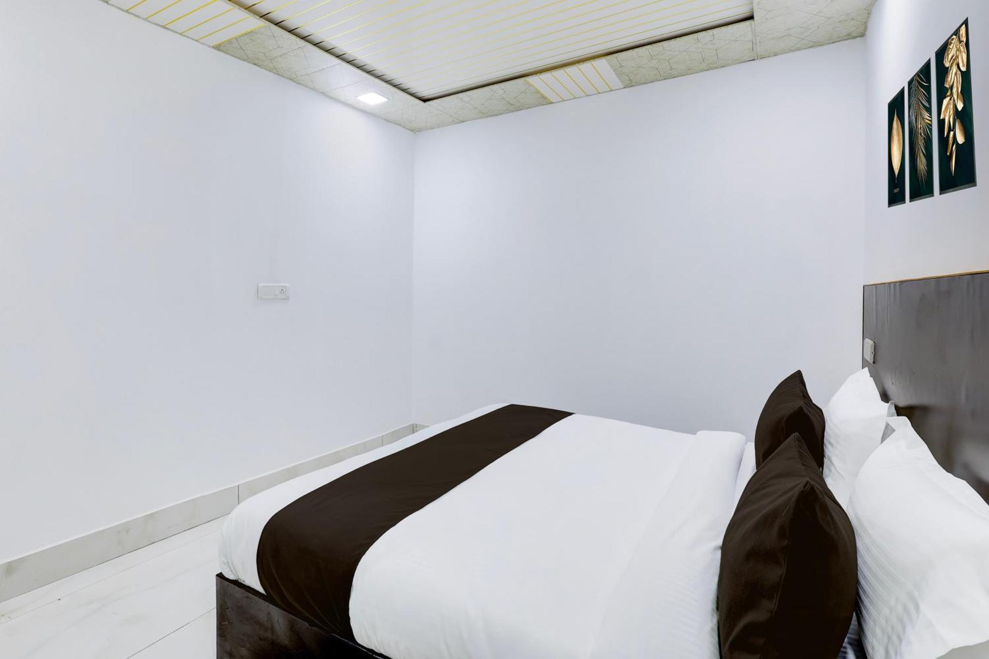 O Grand Heights Hotel *