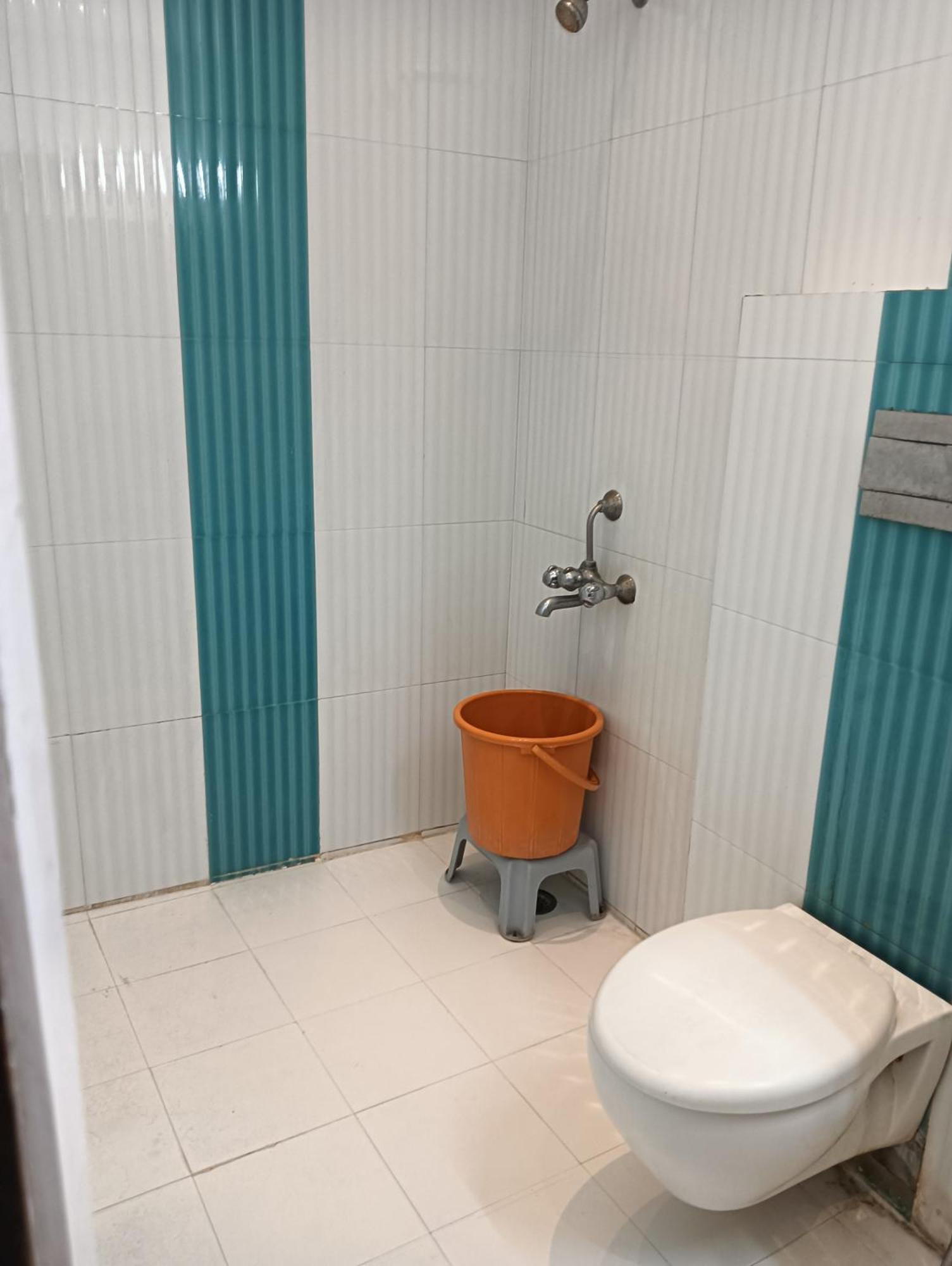 Classic Near Karol Bagh Metro Hotel New Delhi