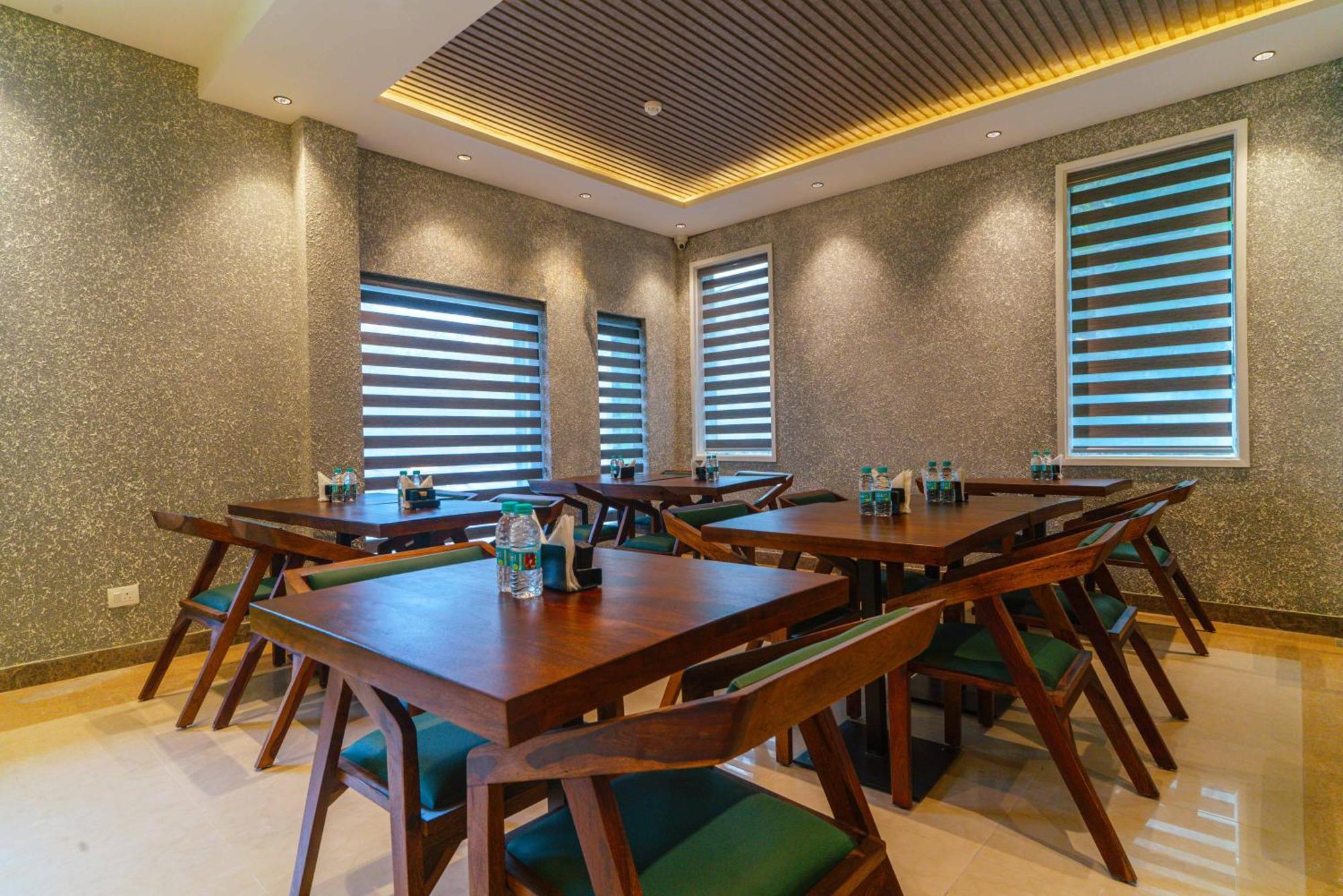 Treebo Ace Luxe New Delhi