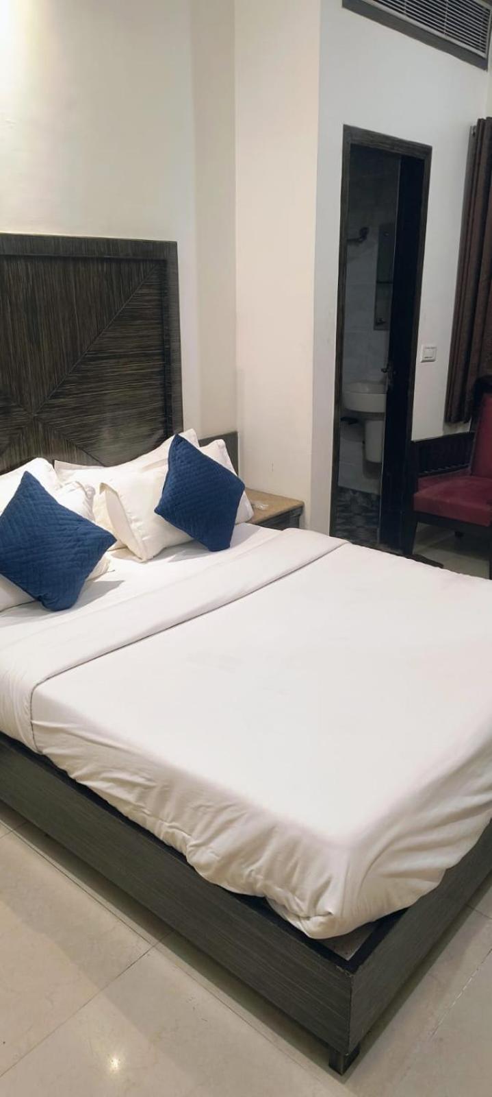 Paradise - Guest house New Delhi
