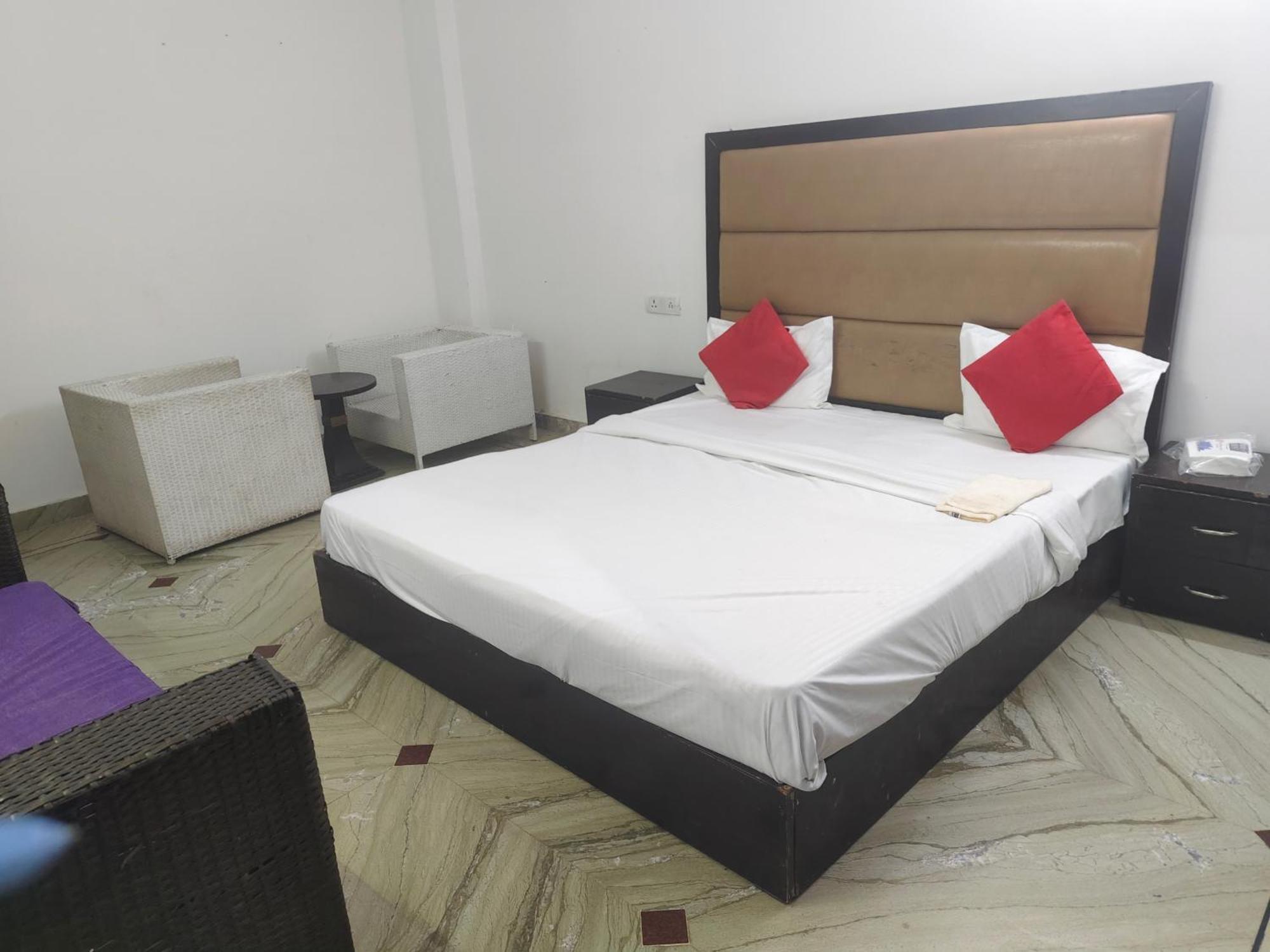 Hotel The Flight Mode New Delhi