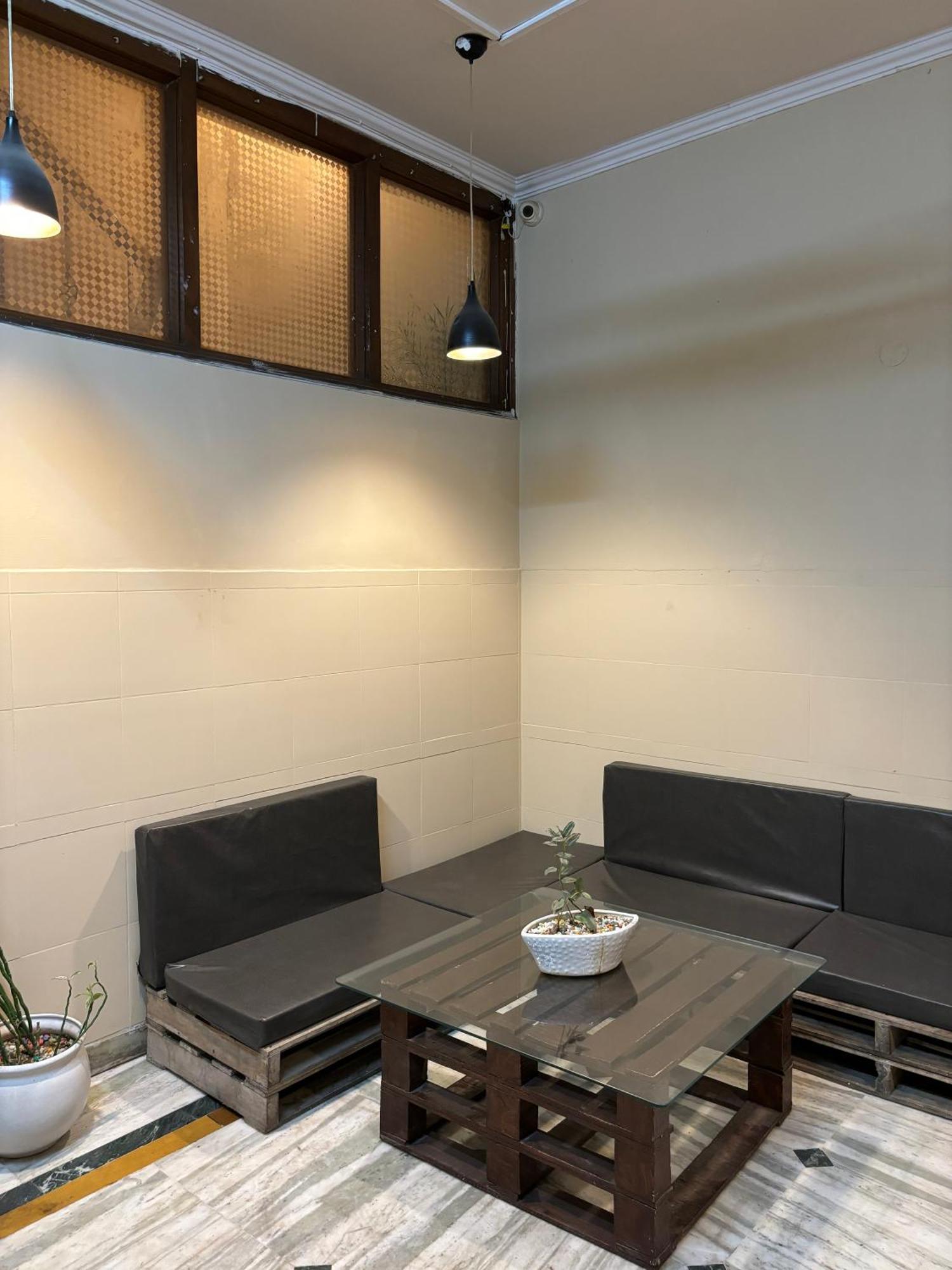 Atharva's By Goaround Homes - Nehru Enclave Metro, South Delhi * New Delhi