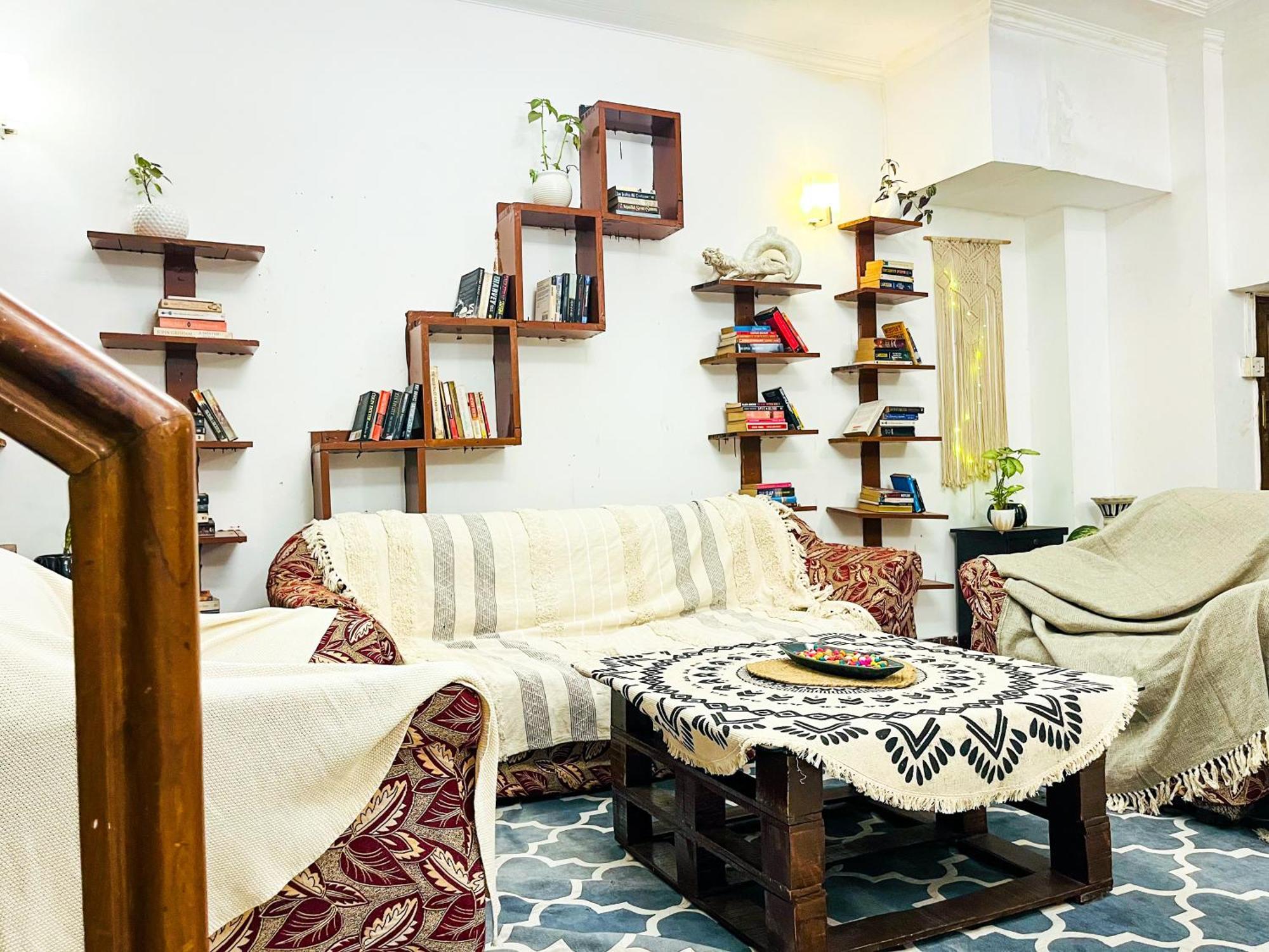 Atharva's By Goaround Homes - Nehru Enclave Metro, South Delhi * New Delhi