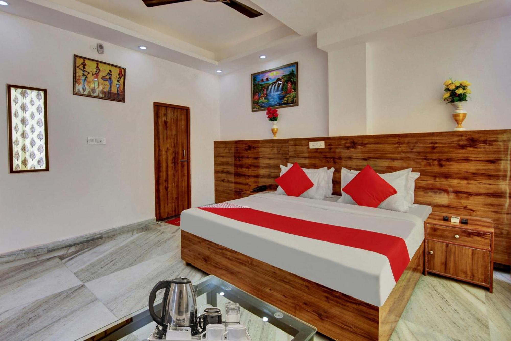 O Grand Hotel New Delhi