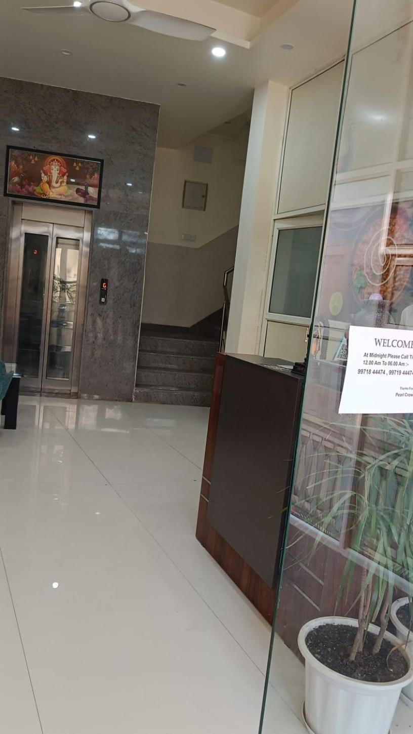 Pearl Crown Bed & Breakfast New Delhi