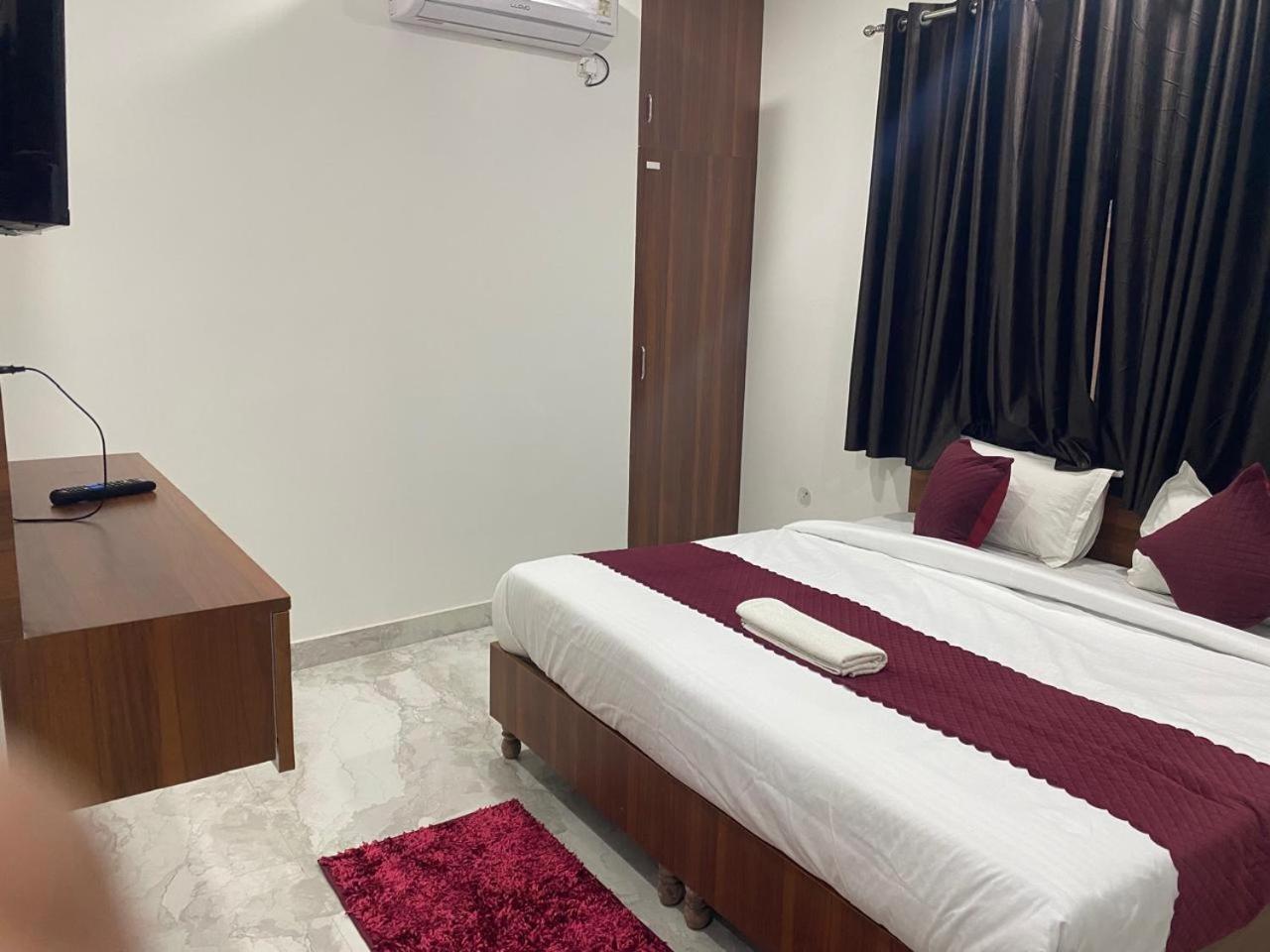 Bed & Breakfast Pearl Crown New Delhi
