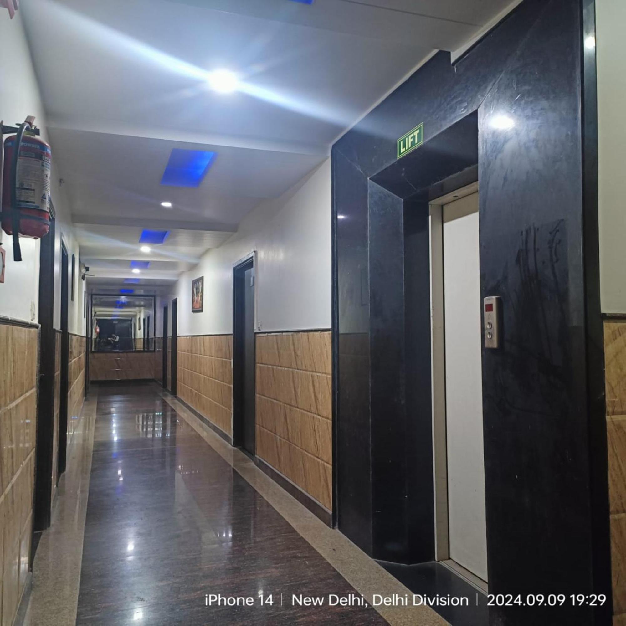 Jet Fox By Aero View Hotel, Delhi Airport Hotel 3*