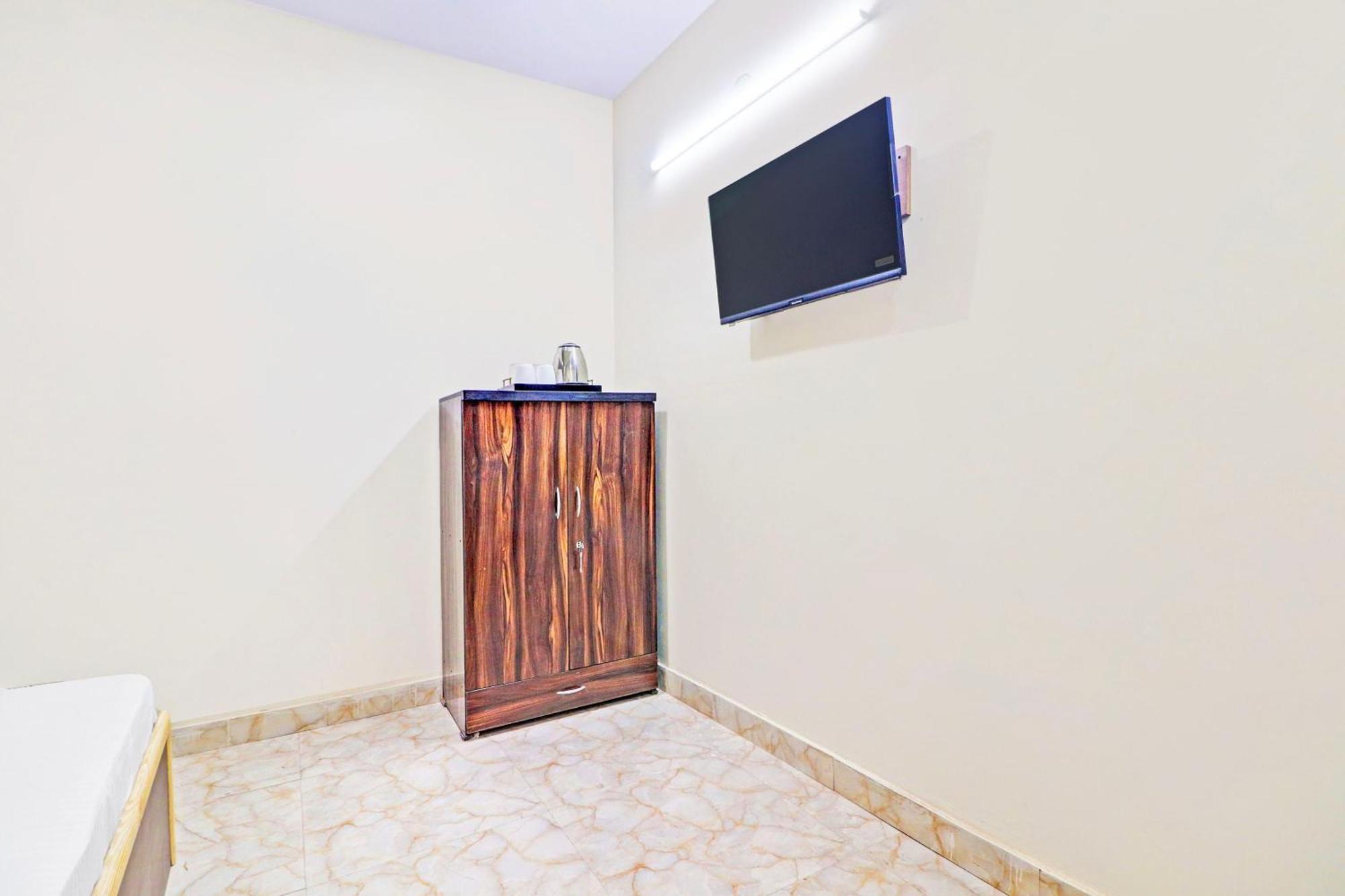 Super O Star View Residency New Delhi