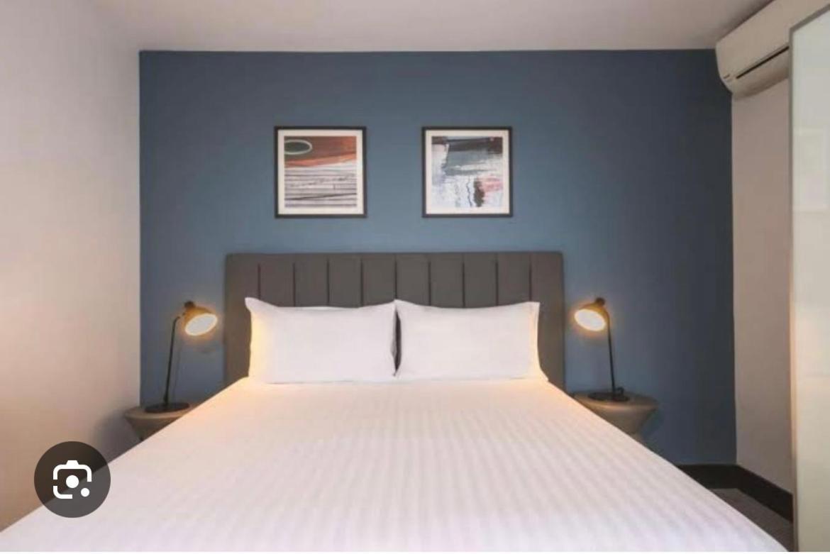Hotel De Moon Residency-national Highway- 8,mahipalpur