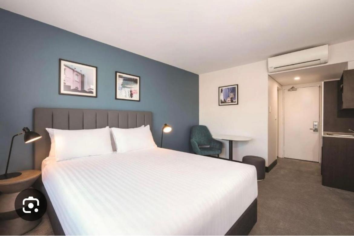 De Moon Residency-national Highway- 8,mahipalpur