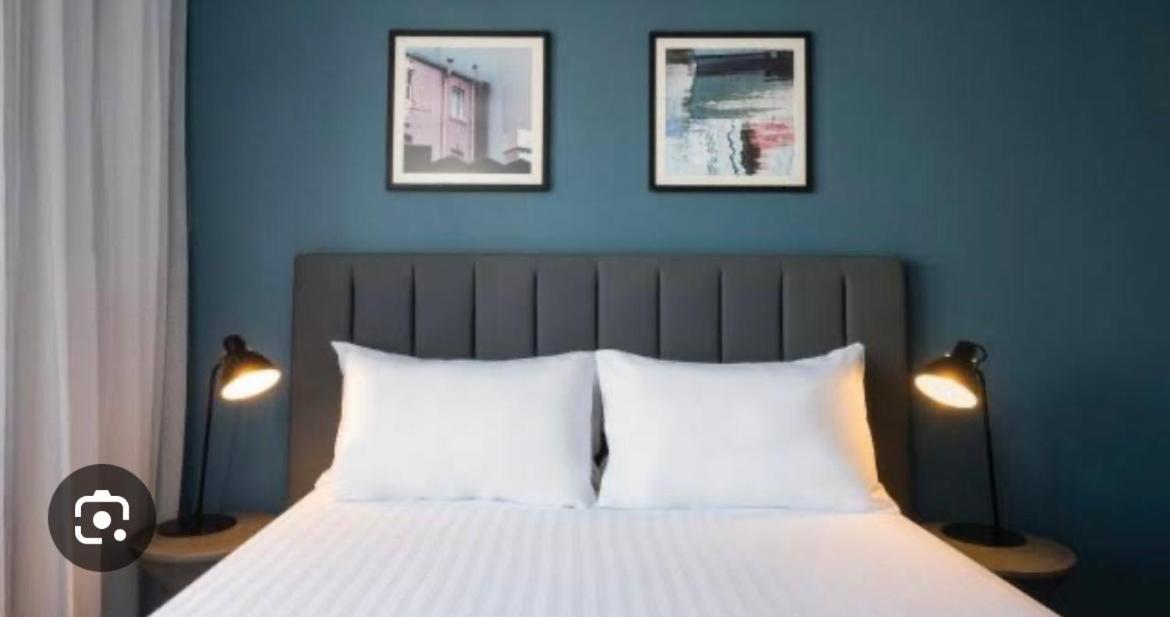 De Moon Residency-national Highway- 8,mahipalpur 3*
