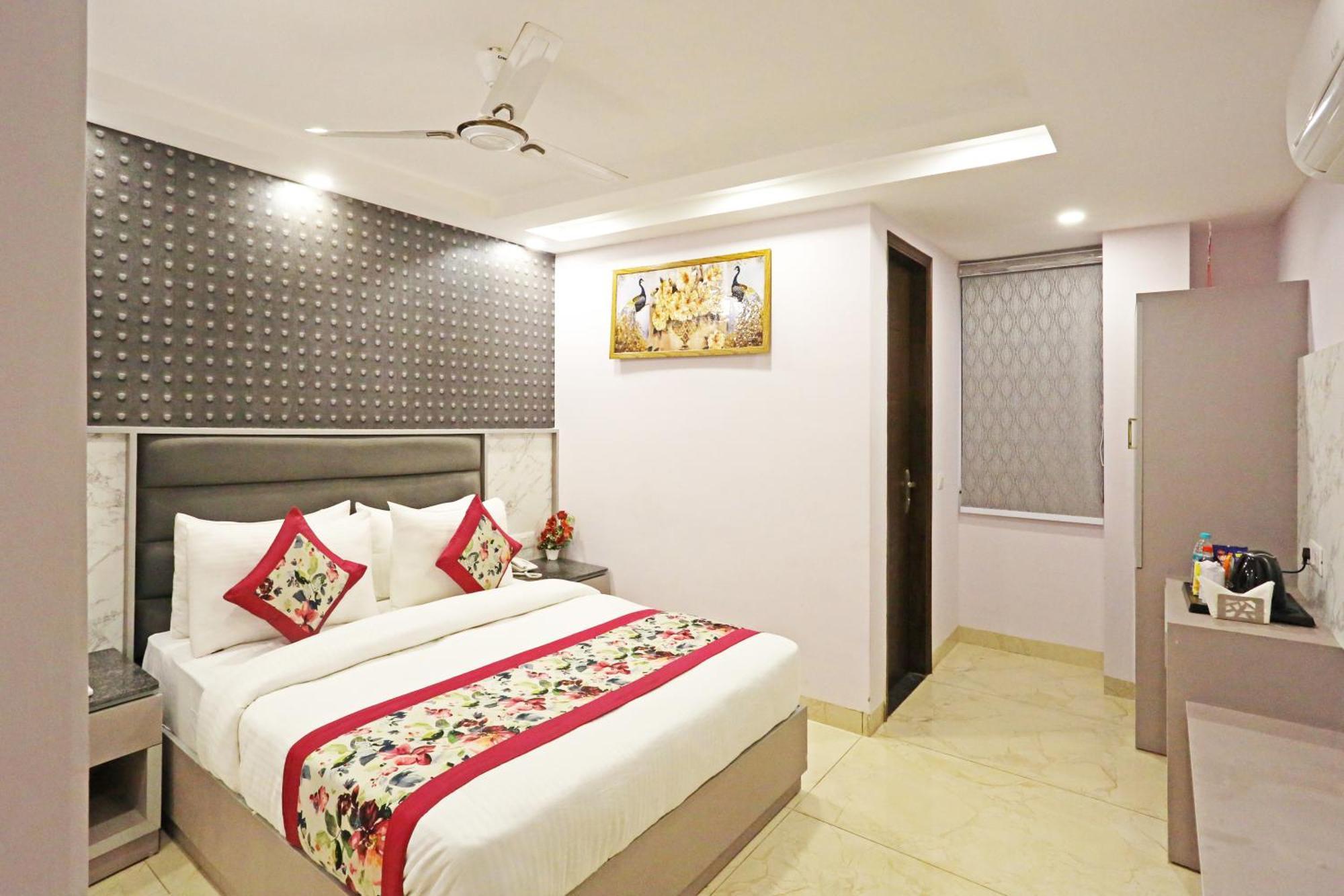 Mayfair Just A Minute Away From Railway Station And Connaught Place 4* New Delhi