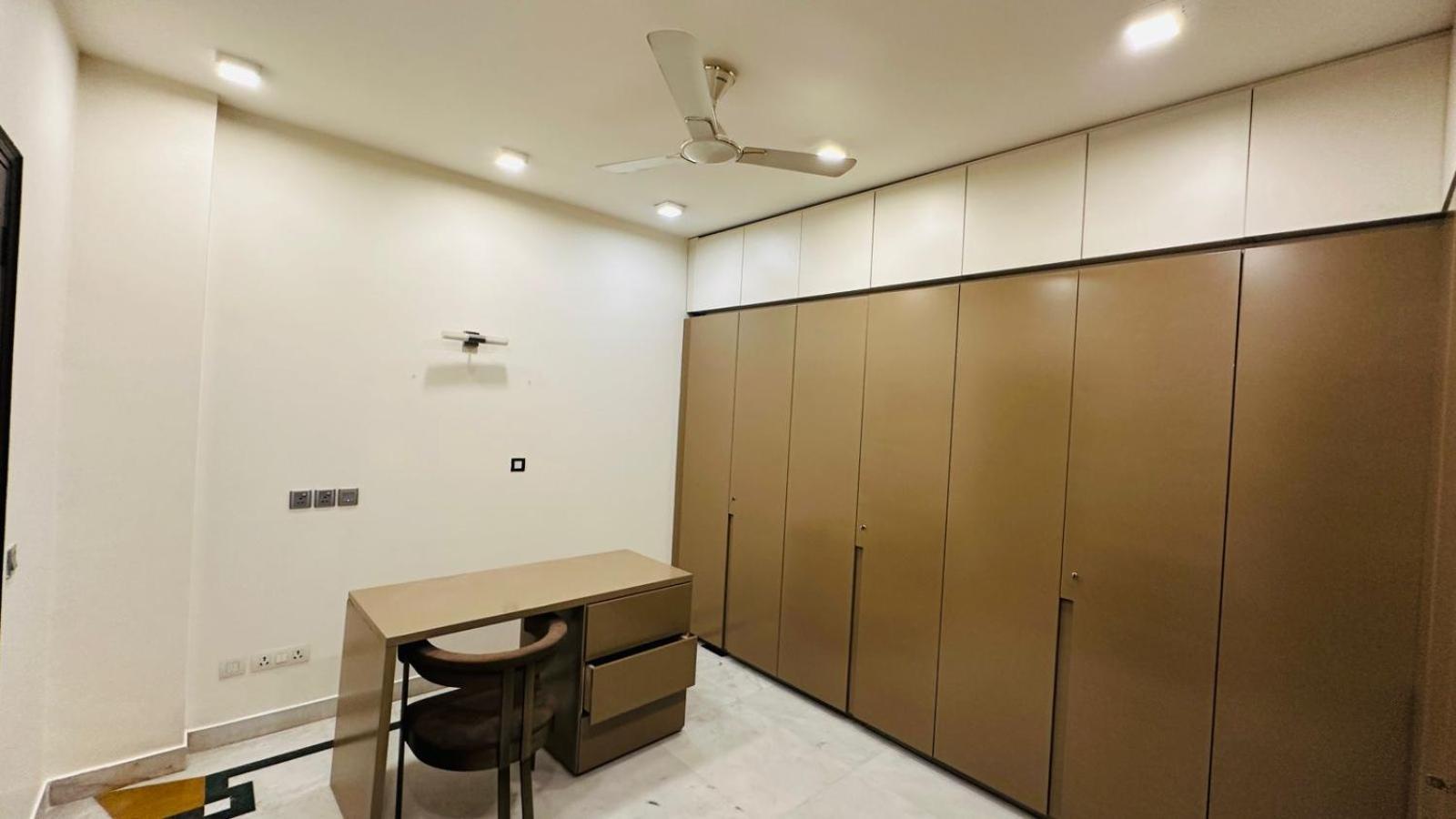 Jpm Home's With Luxury Homestay