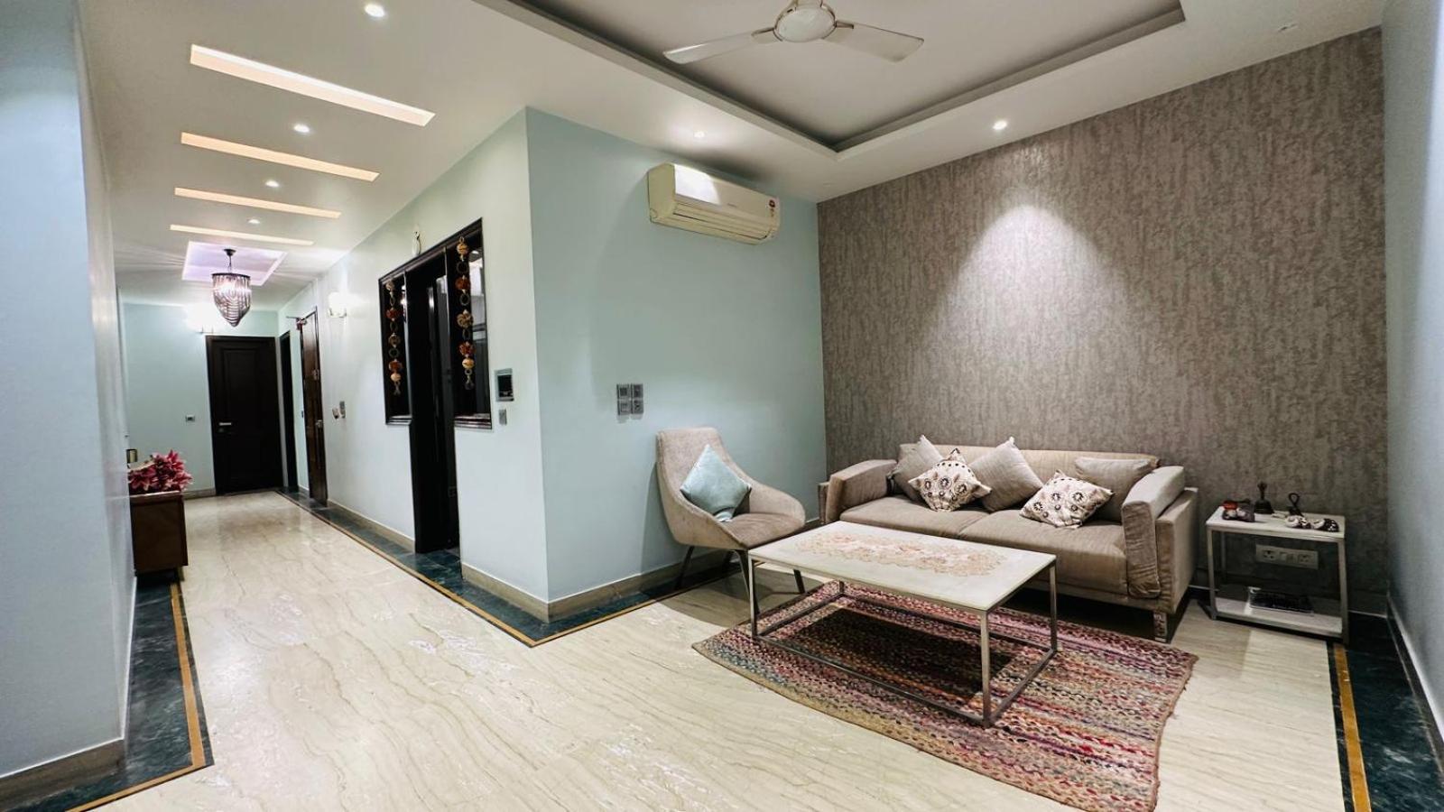Homestay Jpm Home's With Luxury New Delhi