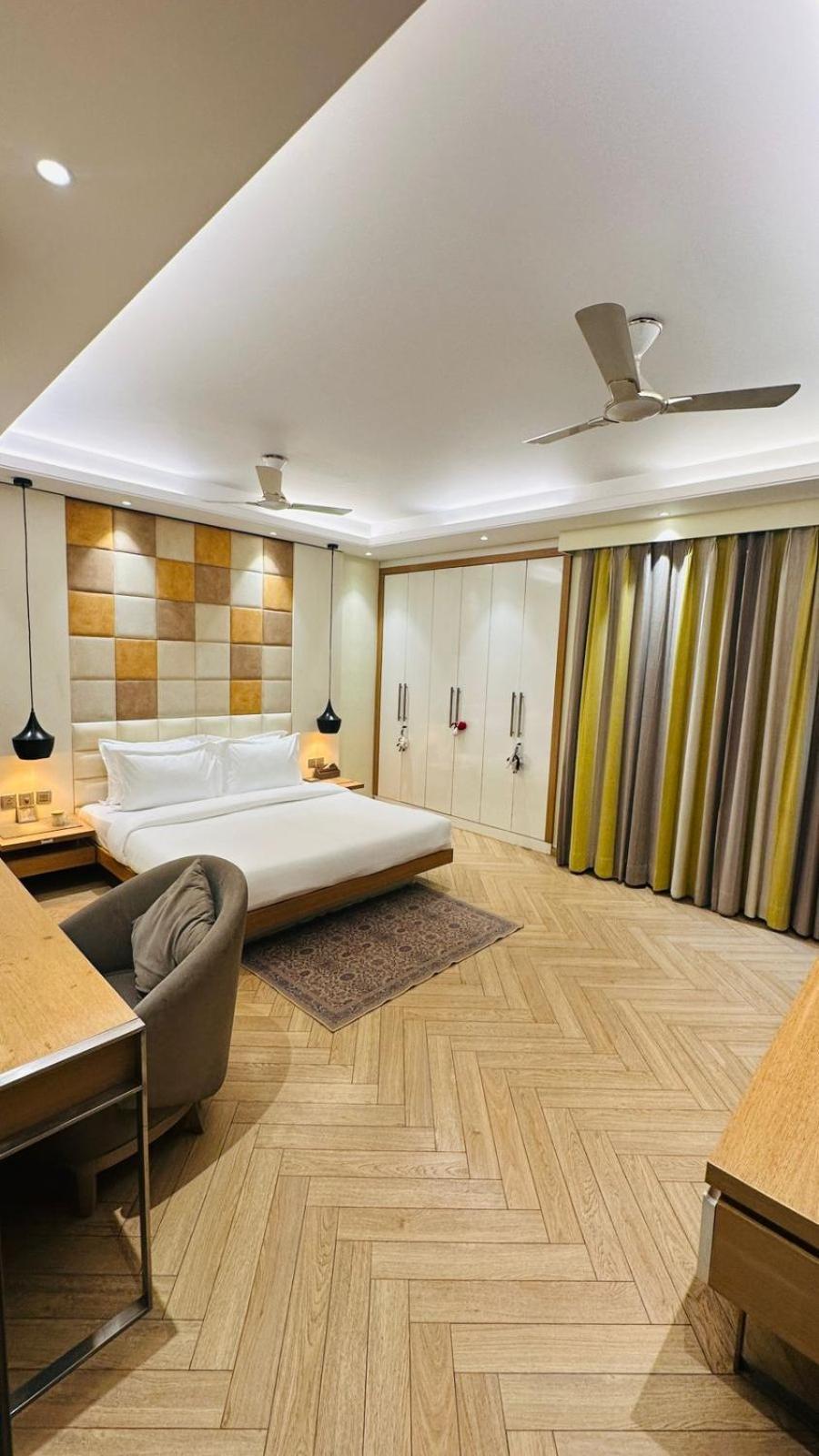 Jpm Home's With Luxury New Delhi