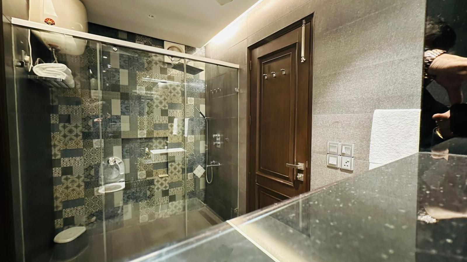 Jpm Home's With Luxury Homestay