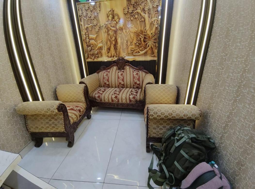 J Premium In Karol Bagh - Near Karol Bagh Metro Hotel Nova Deli