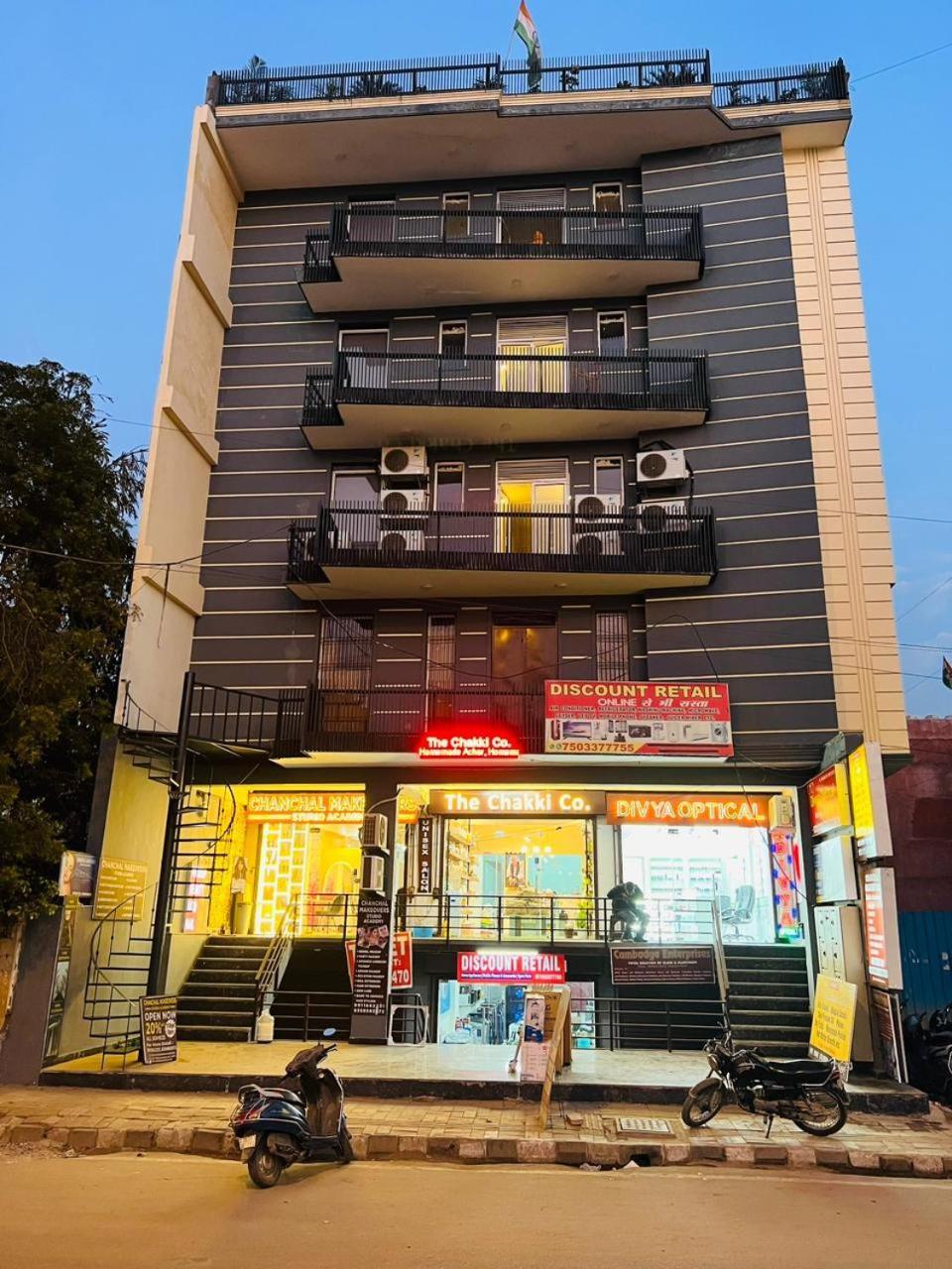 Riverb Hotel New Delhi