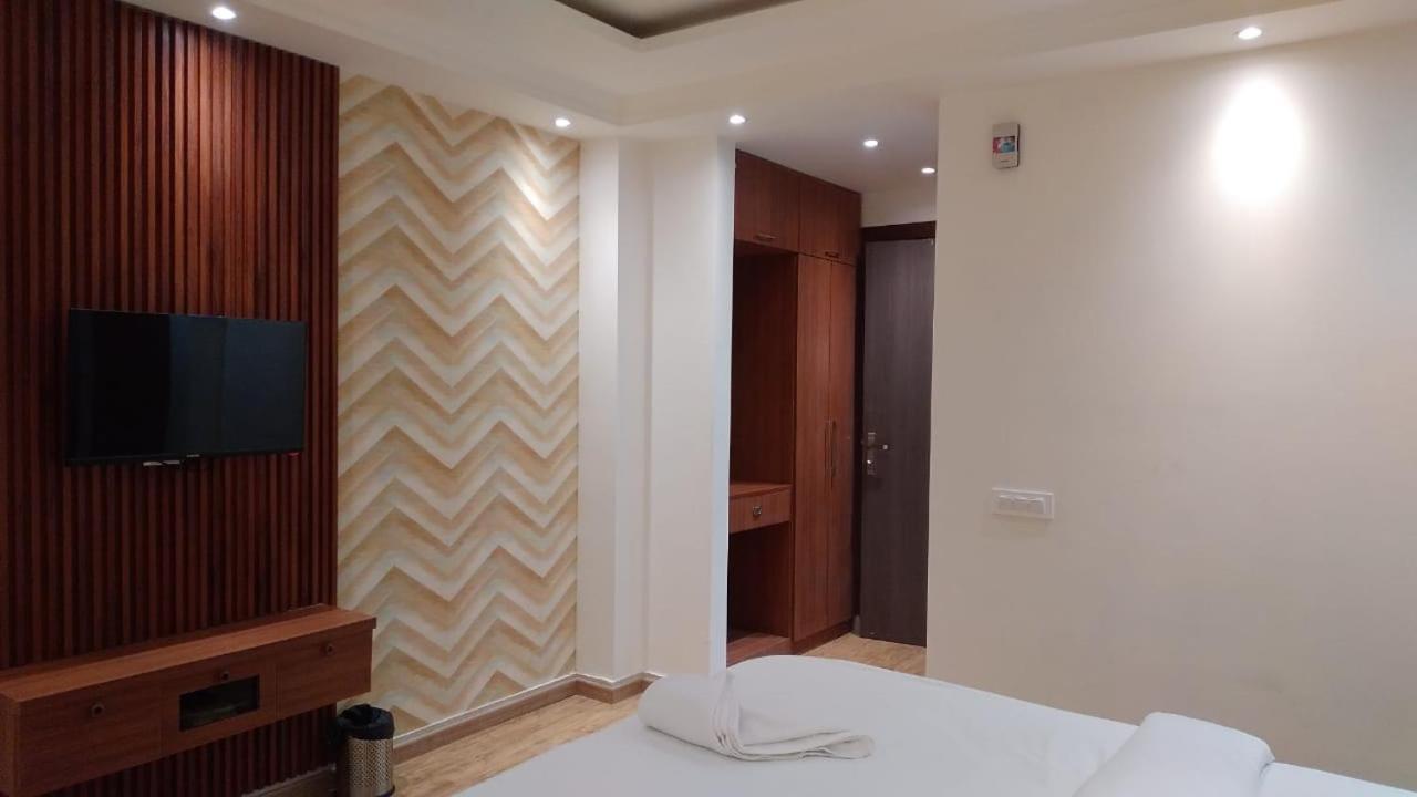 Riverb Hotel 3*