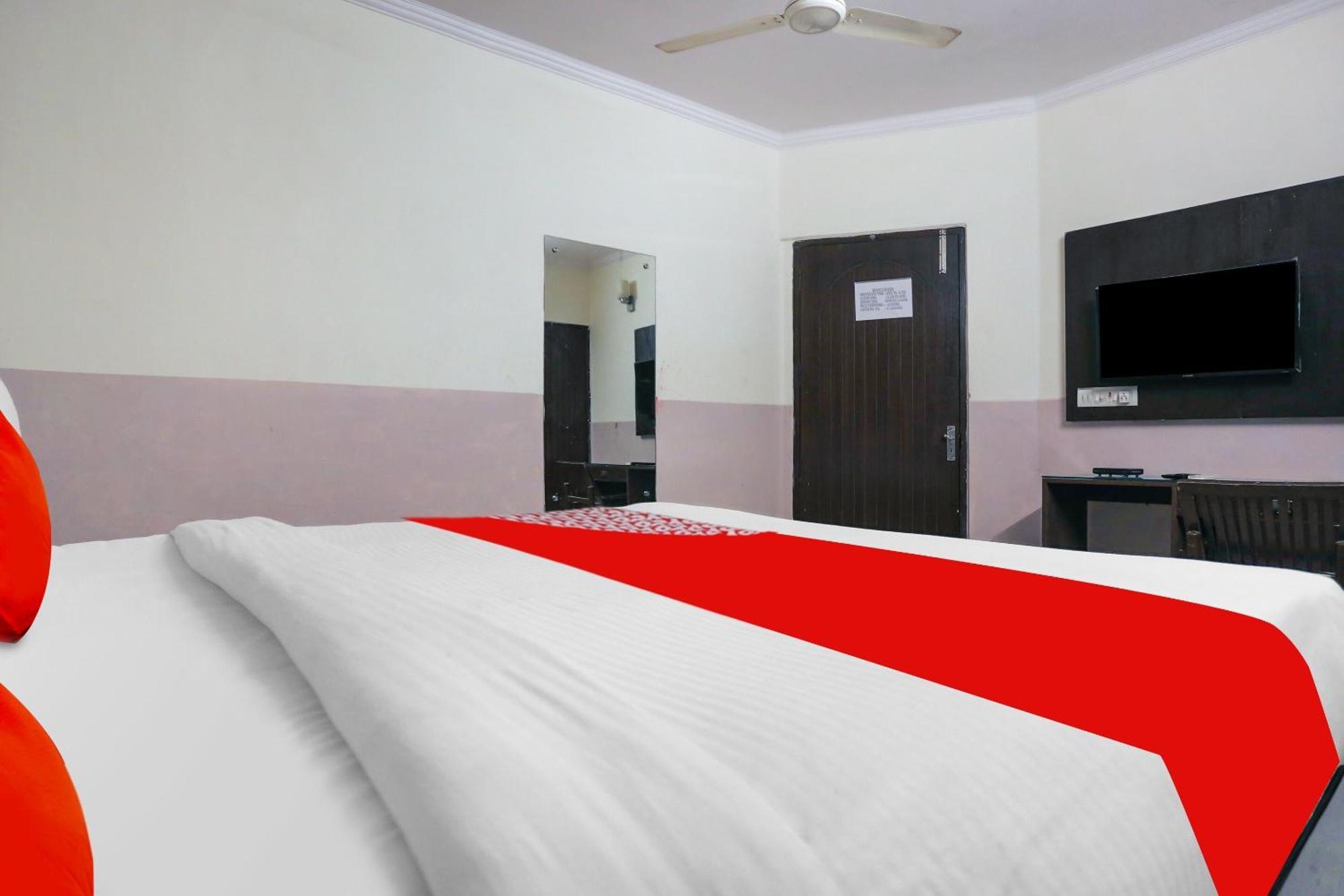 Hotel O Royal Galaxy