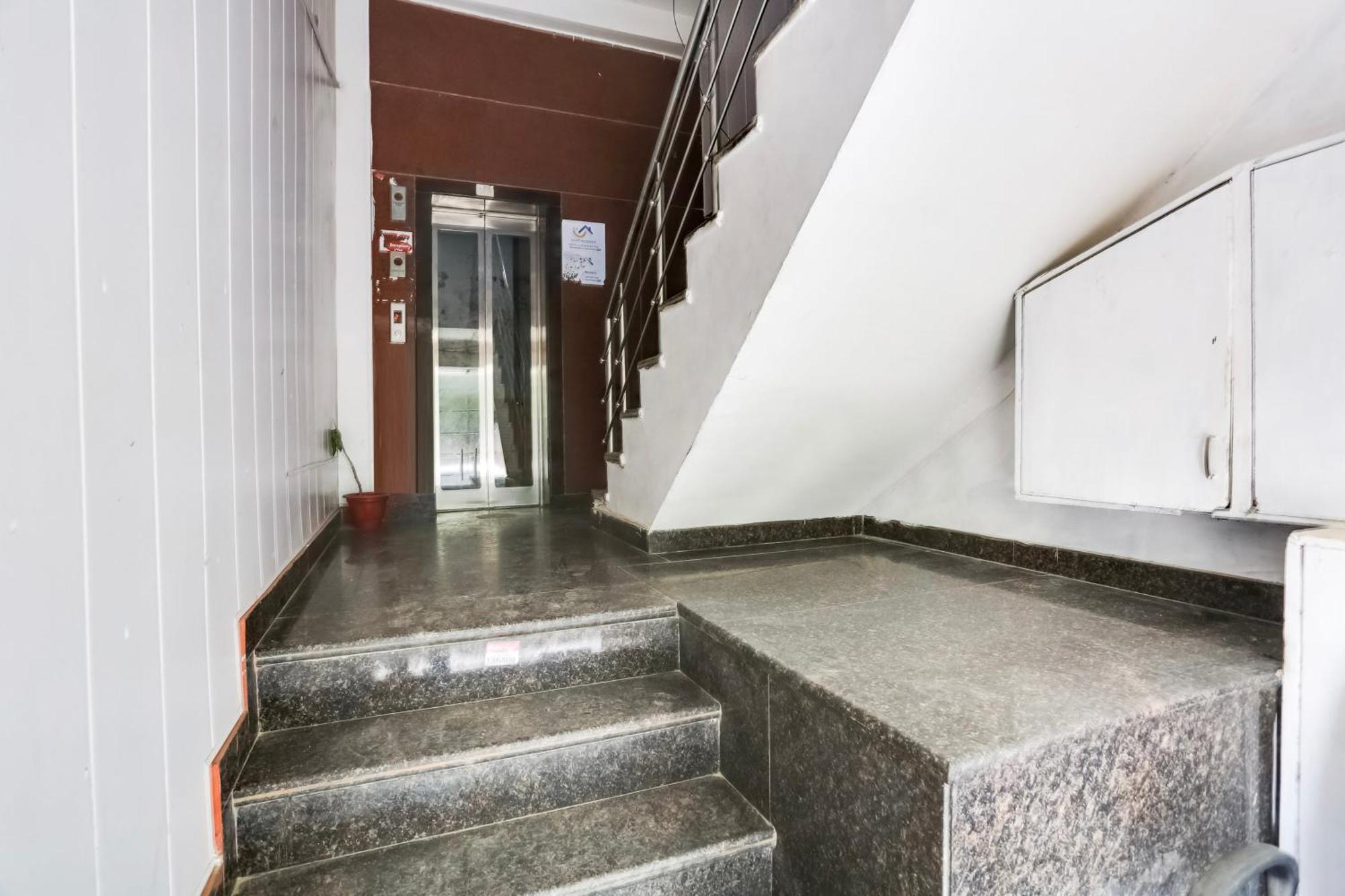 O Happy Residency Hotel 3*