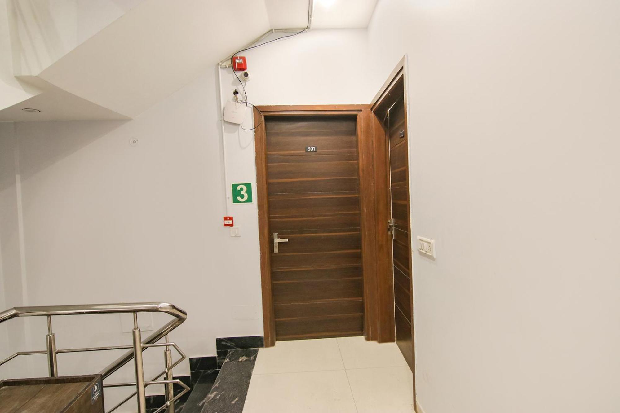 Fabhotel Aerosky - Nr Yashobhoomi Convention Centre Hotel 3*