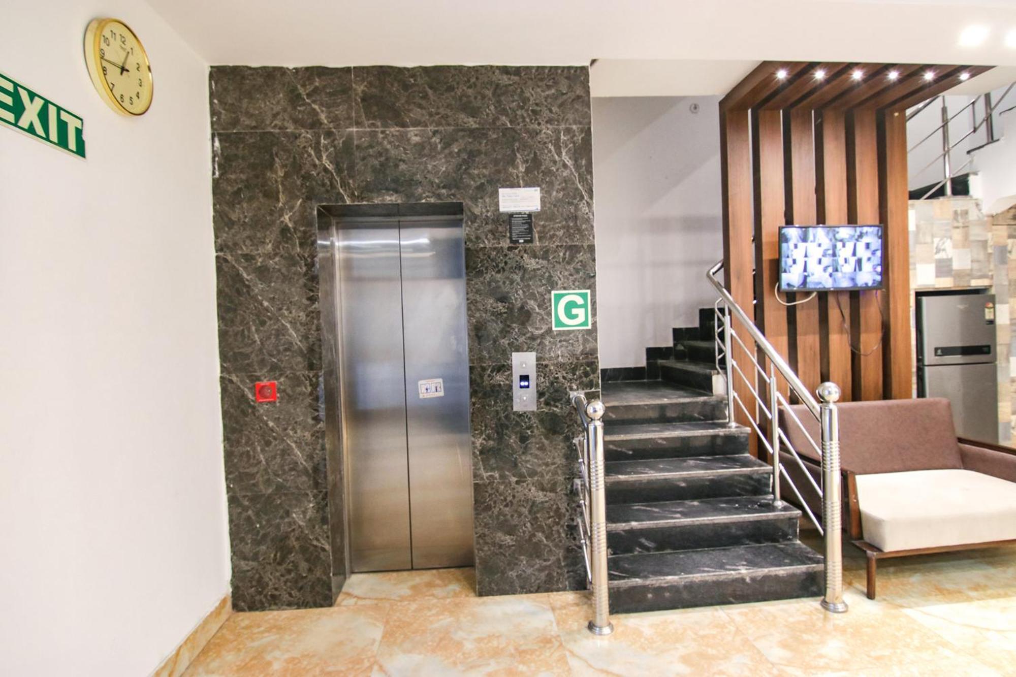 Hotel Fabhotel Aerosky - Nr Yashobhoomi Convention Centre