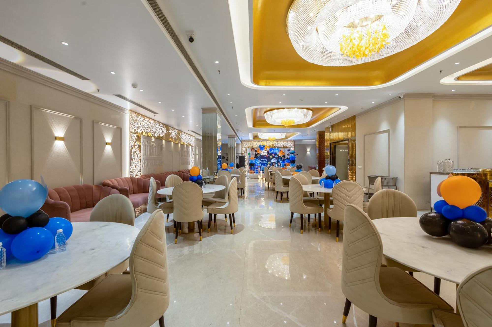 Hotel West Igi Airport Delhi 4*