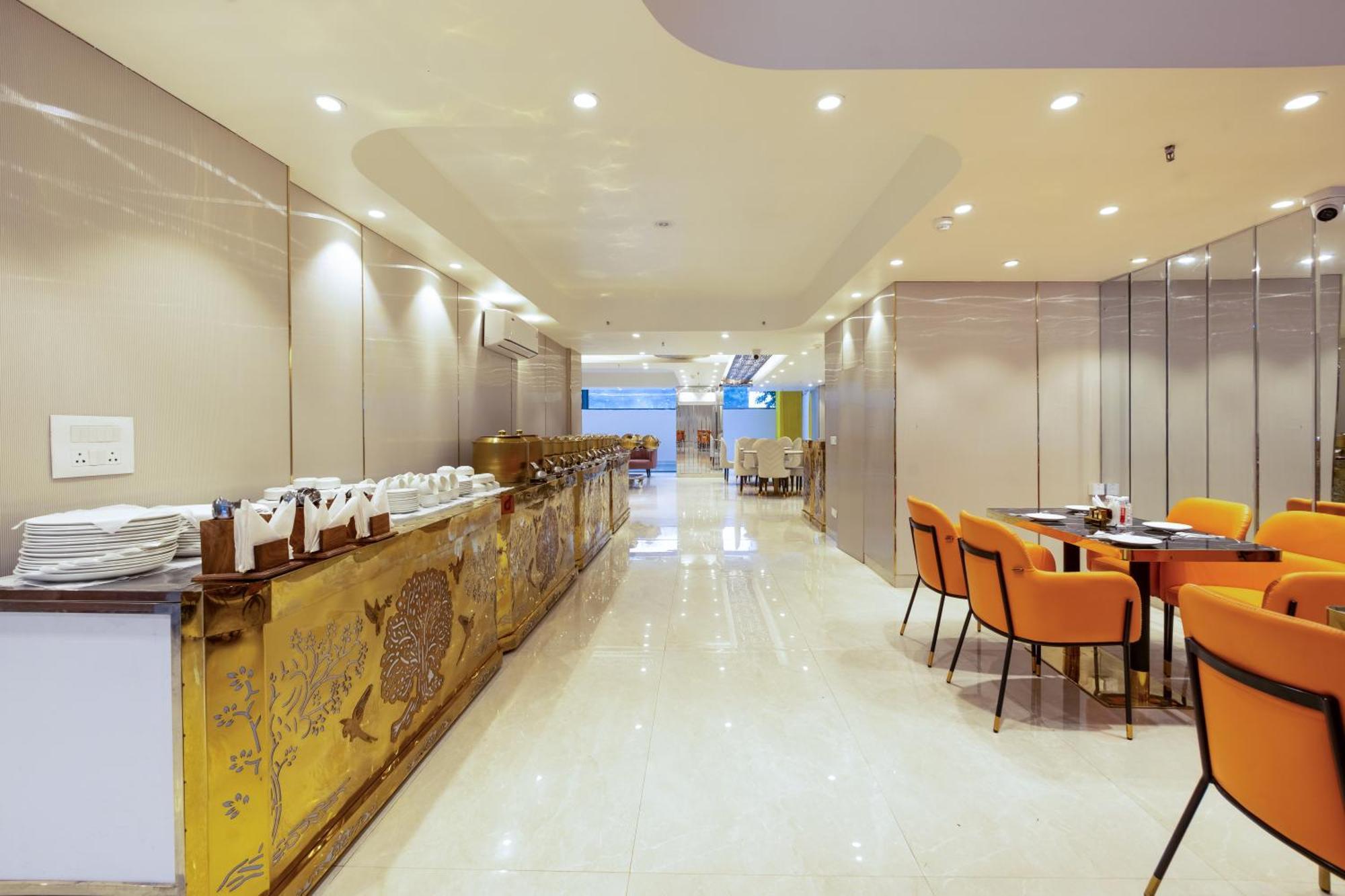 West Igi Airport Delhi 4* New Delhi