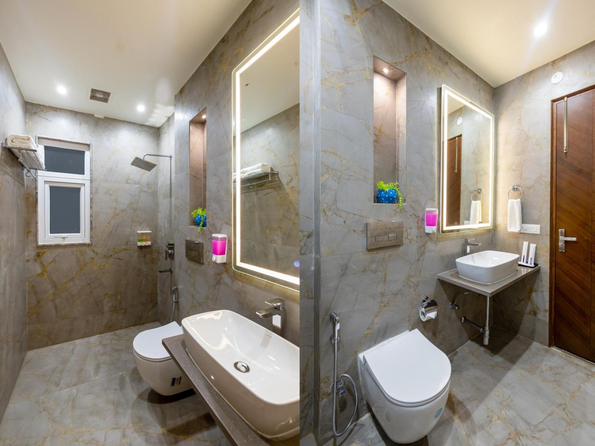 Hotel West Igi Airport Delhi 4*