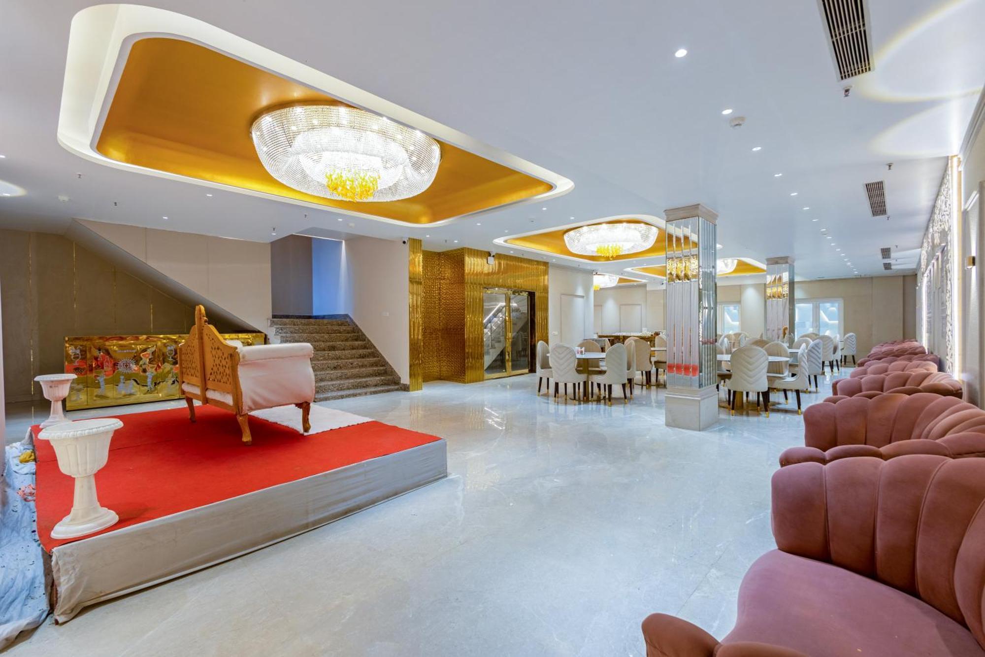 West Igi Airport Delhi 4*