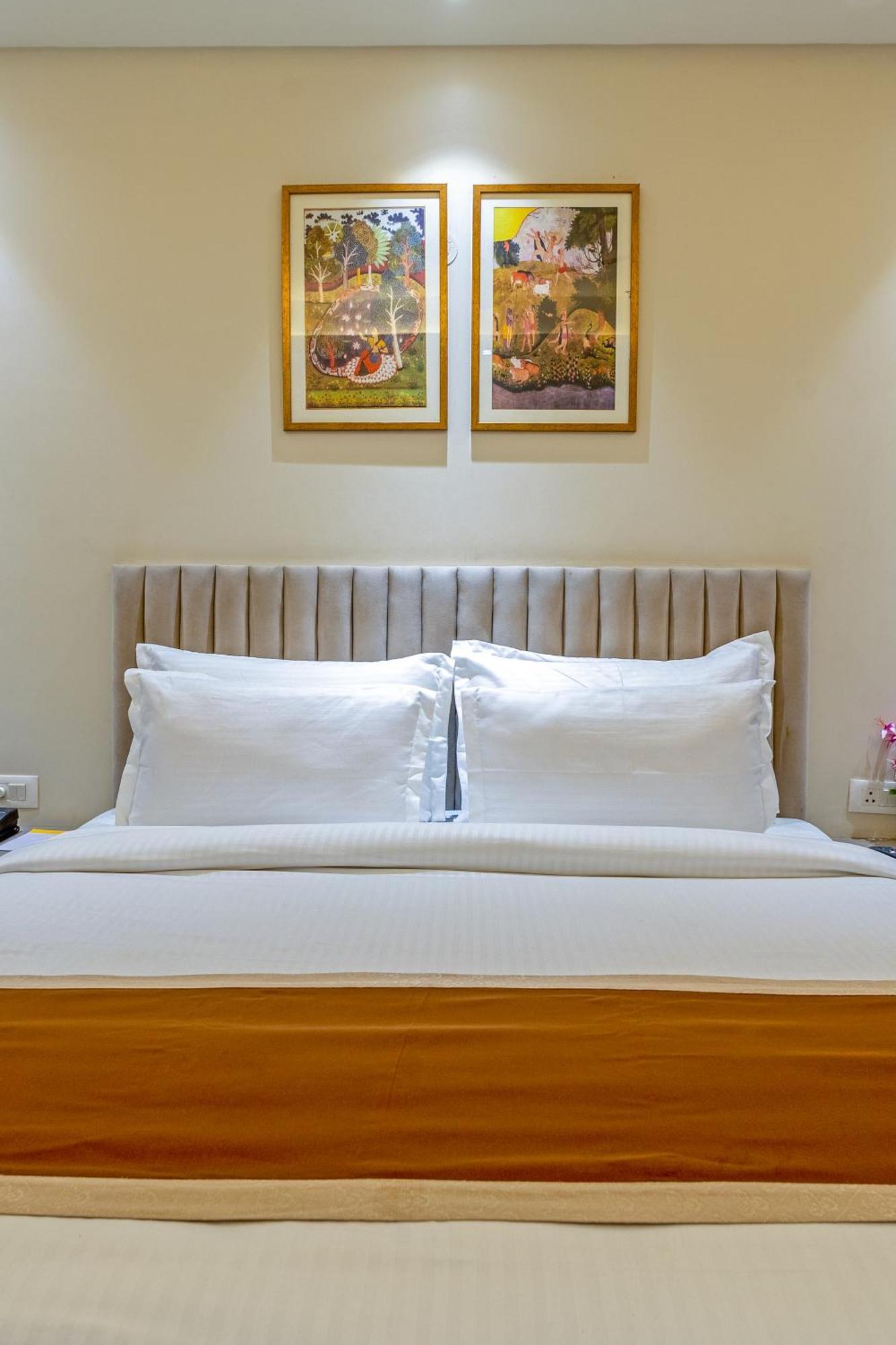 Hotel West Igi Airport Delhi