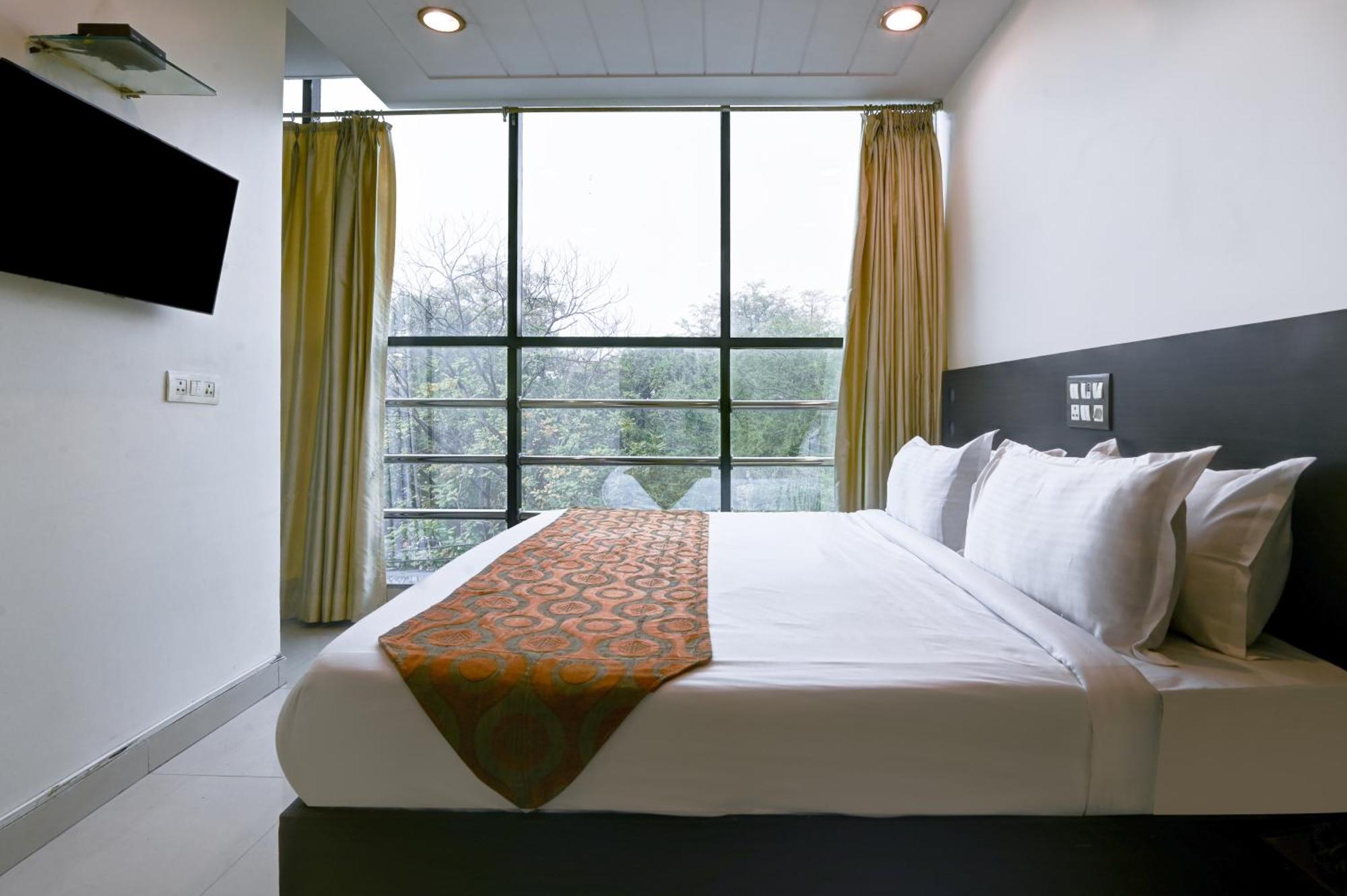 New Ammby - Lajpat Nagar