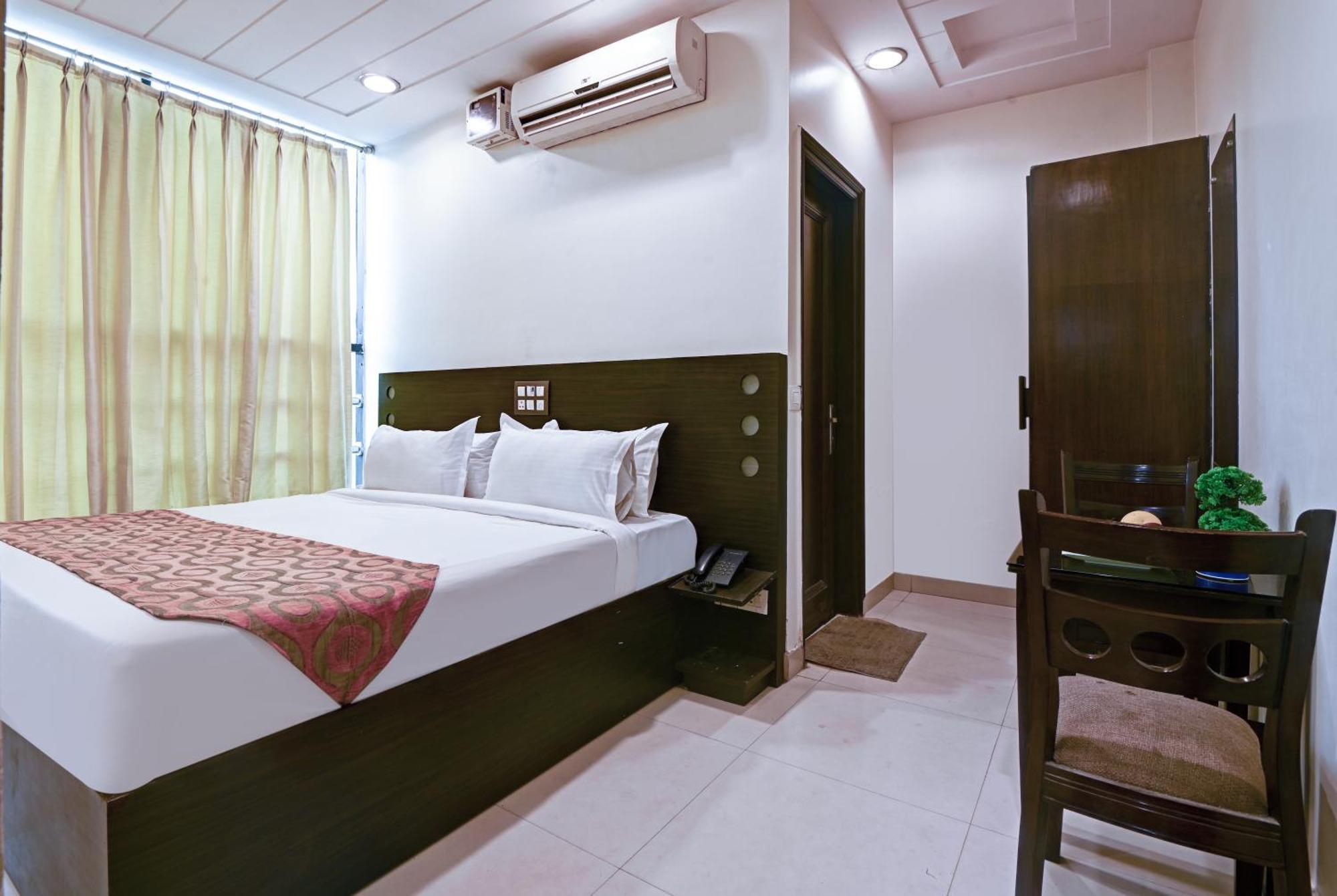 New Ammby - Lajpat Nagar Hotel