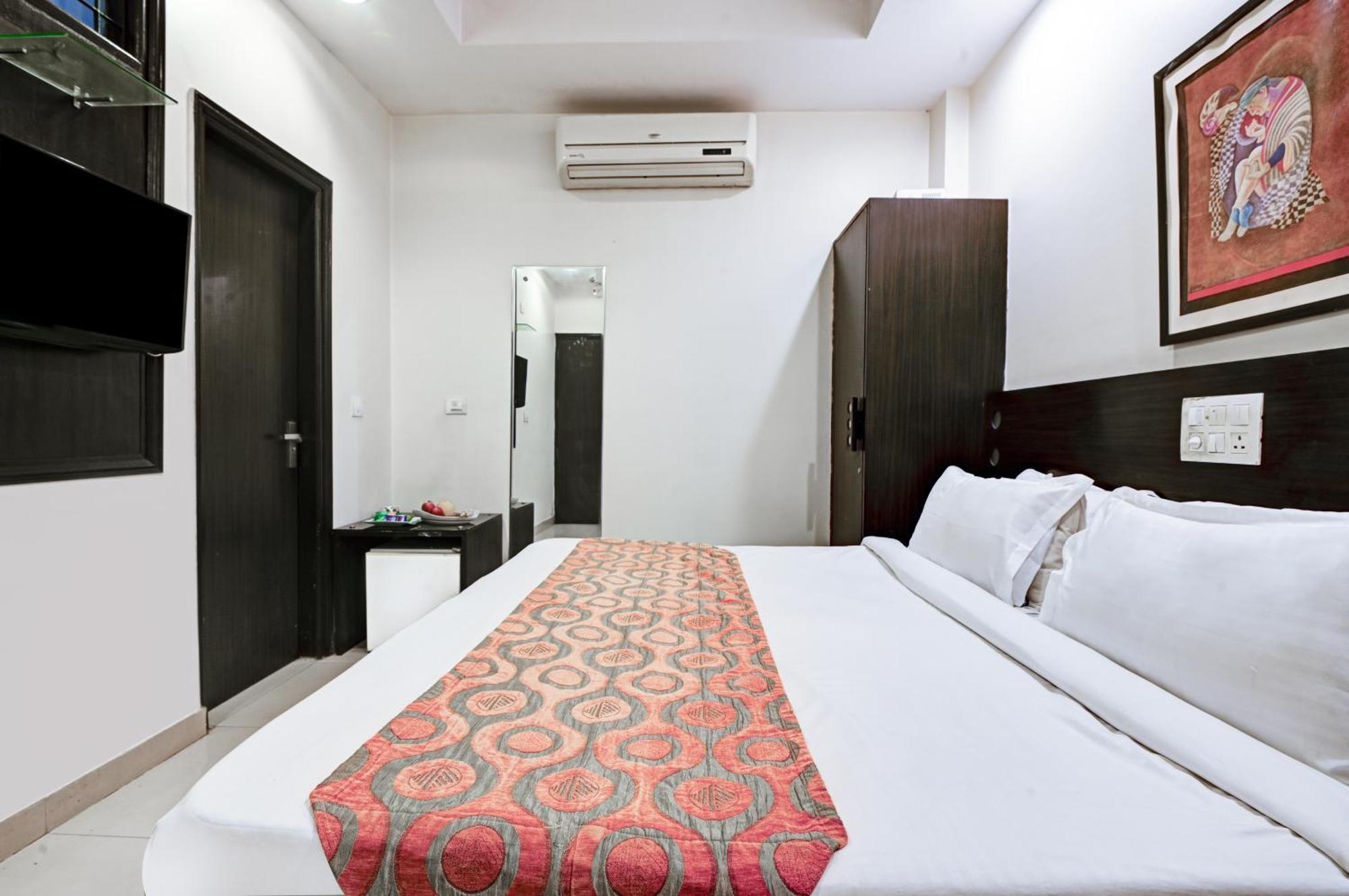 New Ammby - Lajpat Nagar Hotel New Delhi