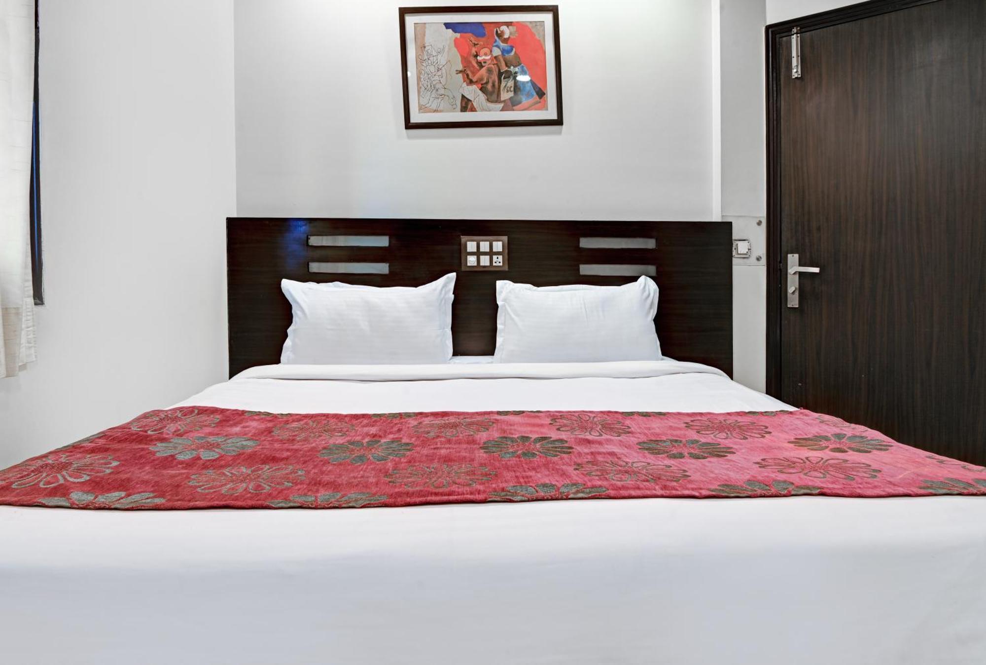 New Ammby - Lajpat Nagar Hotel *
