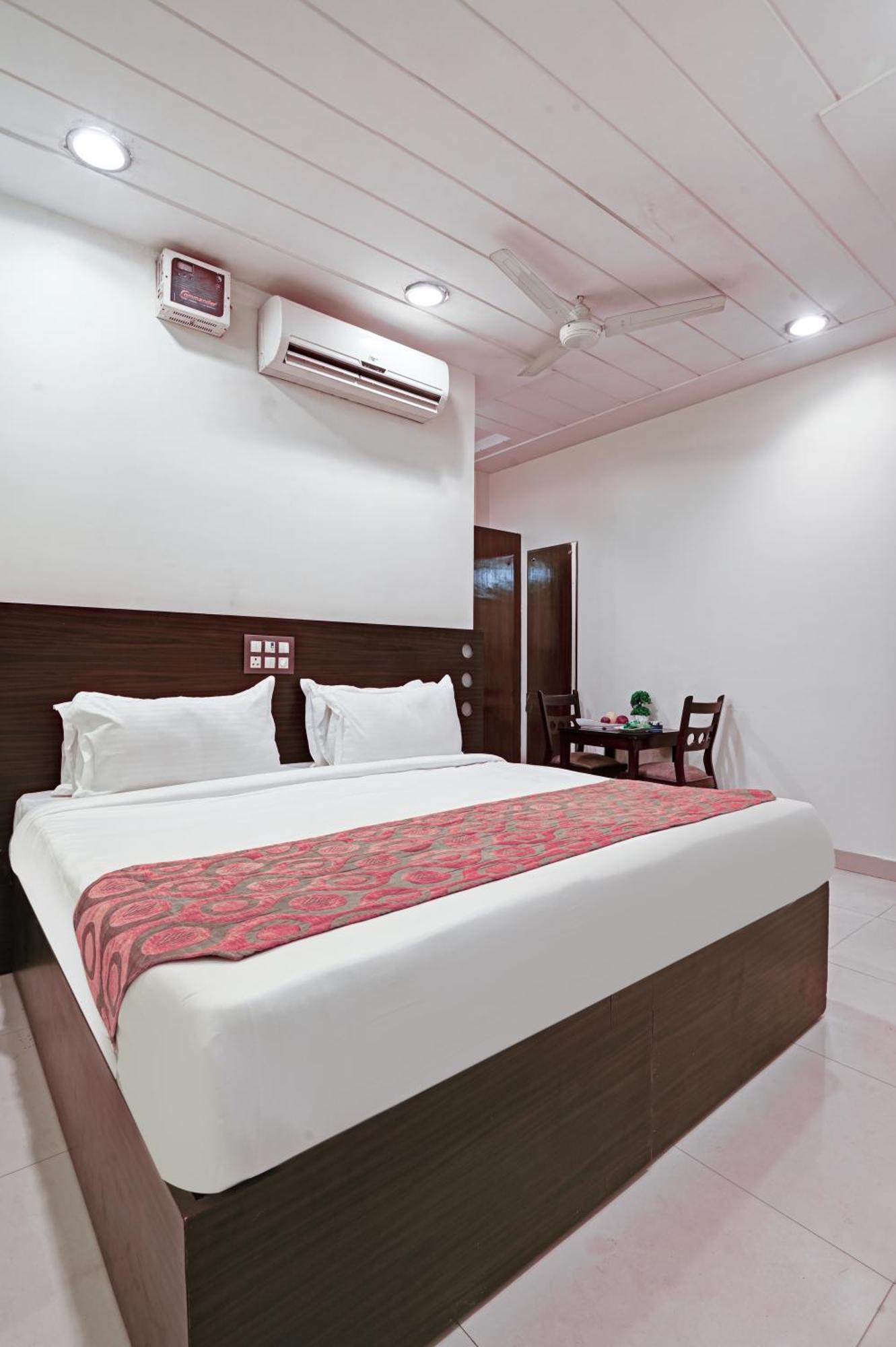 New Ammby - Lajpat Nagar Hotel