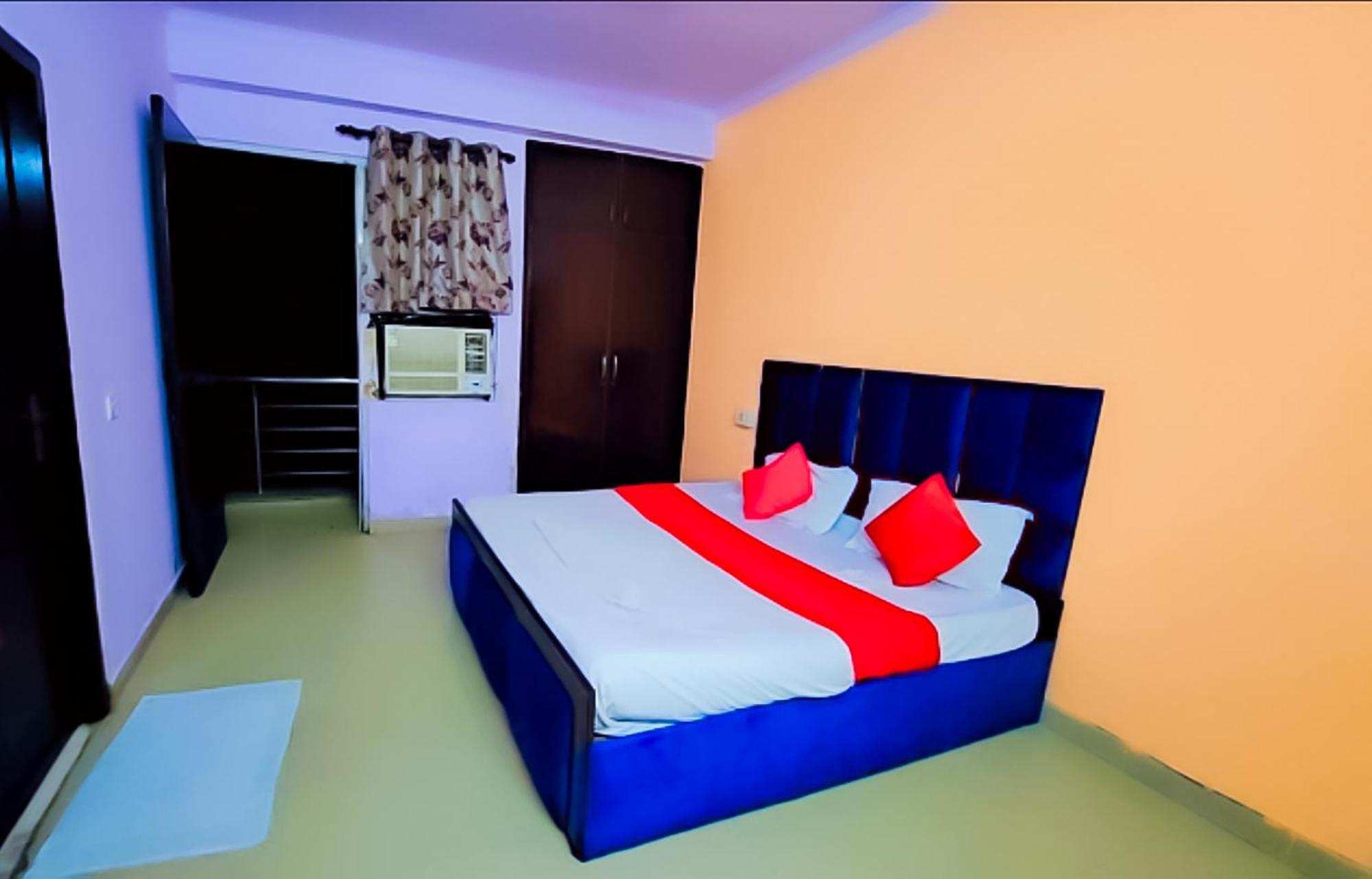 Happy Residency - Near Saket Metro Hotel New Delhi