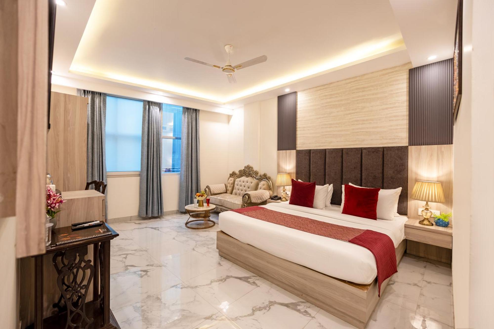 Hotel Lemon Wood By East End Delhi Airport New Delhi